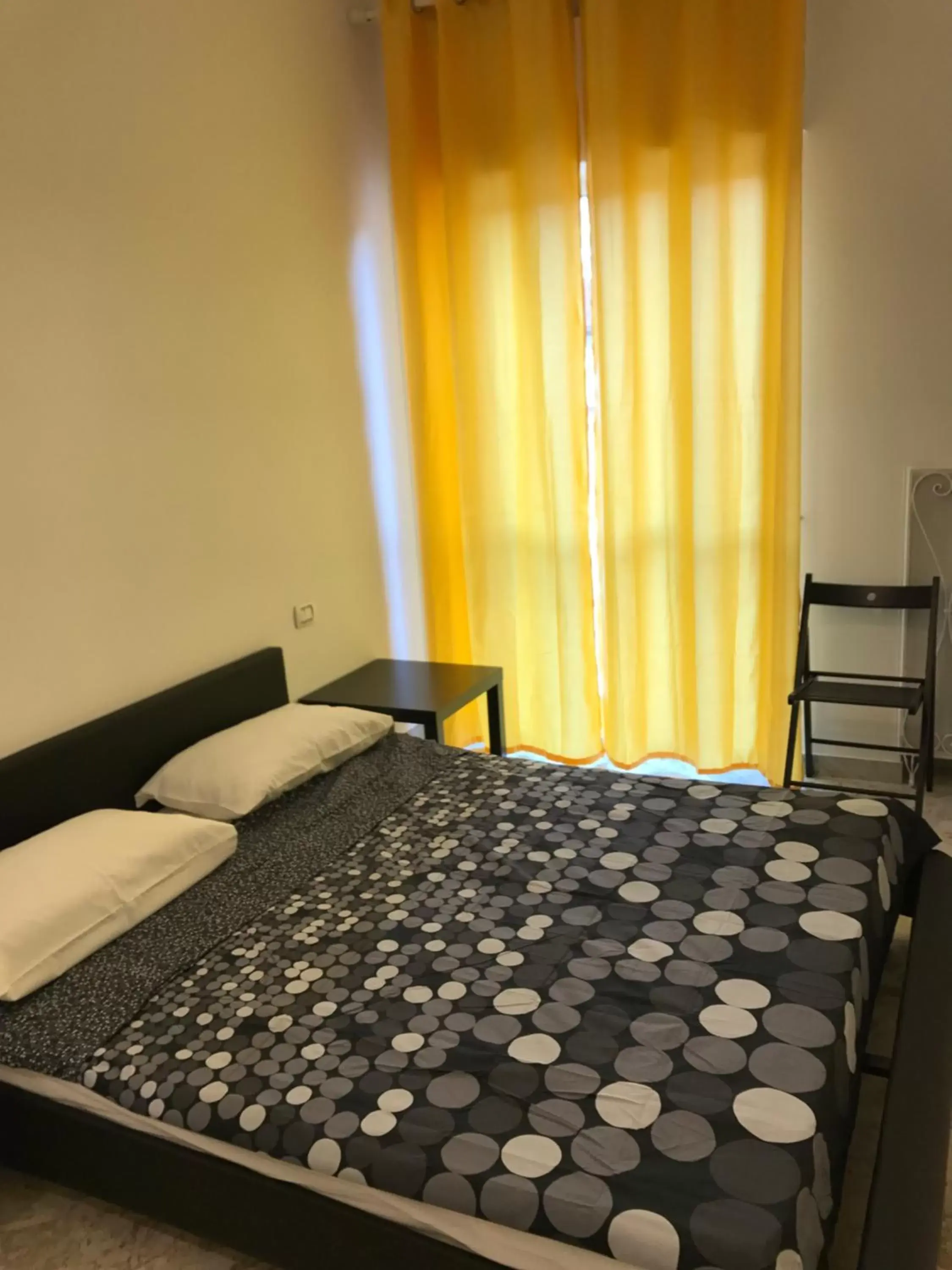 Photo of the whole room, Bed in ROOM 110 BARI -guesthouse-