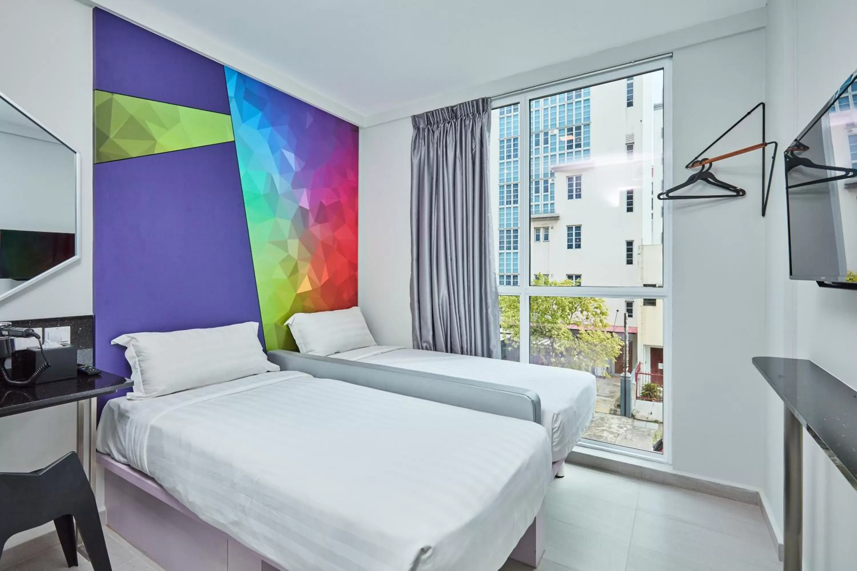 Bed in ibis budget Singapore Ametrine Bed in ibis budget Singapore Ametrine