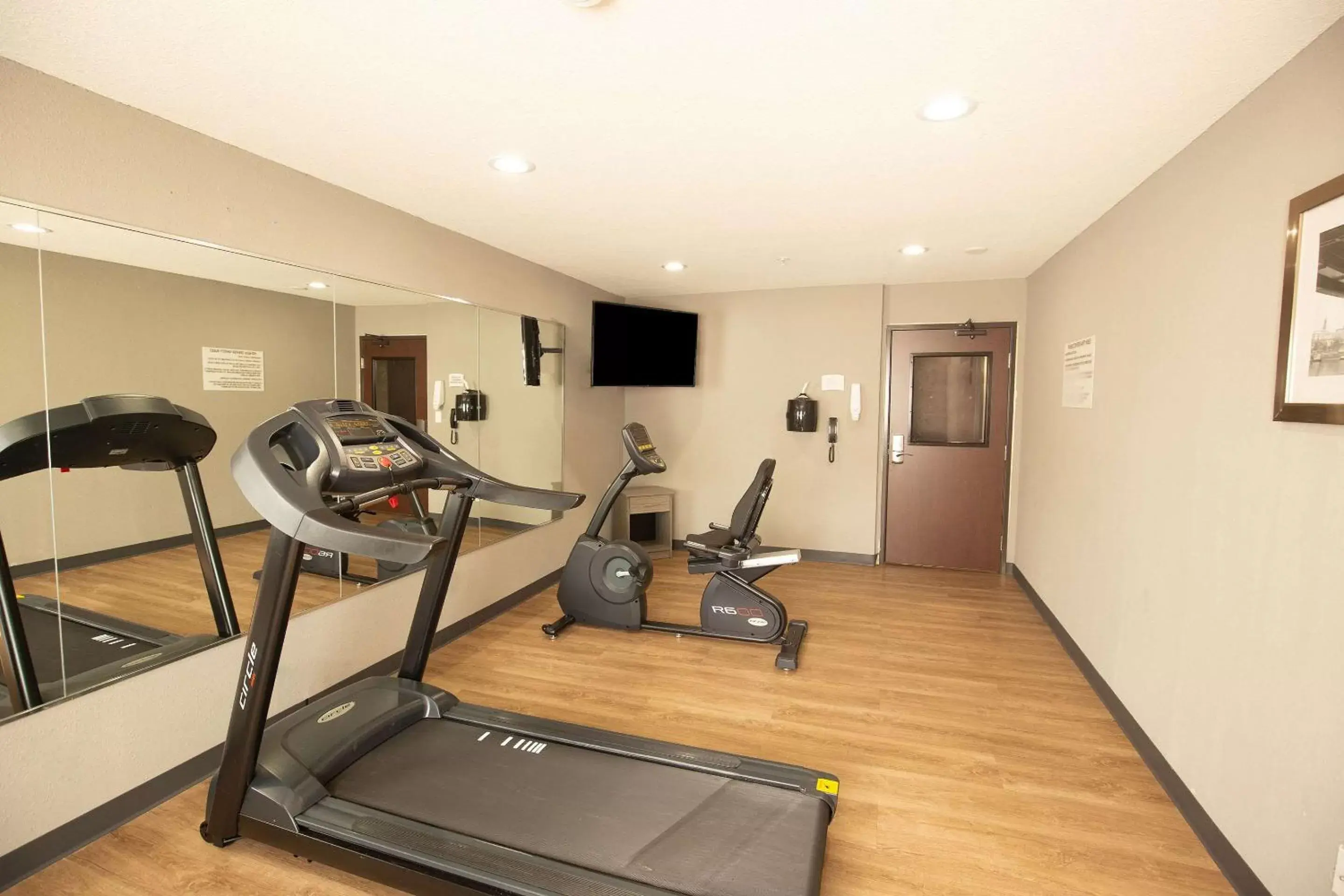 Fitness centre/facilities, Fitness Center/Facilities in Quality Inn & Suites