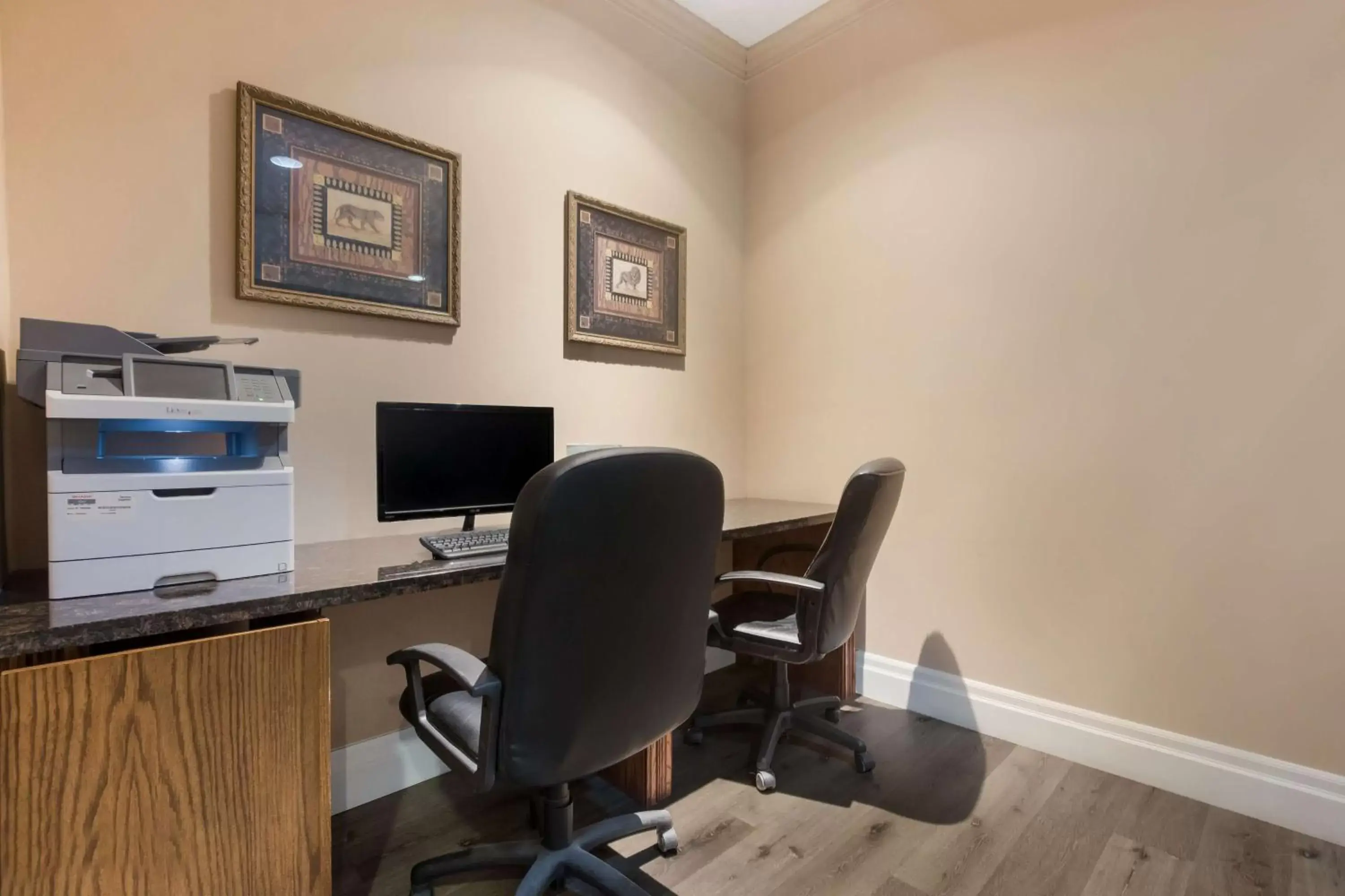 Business facilities in Best Western St Catharines Hotel & Conference Centre