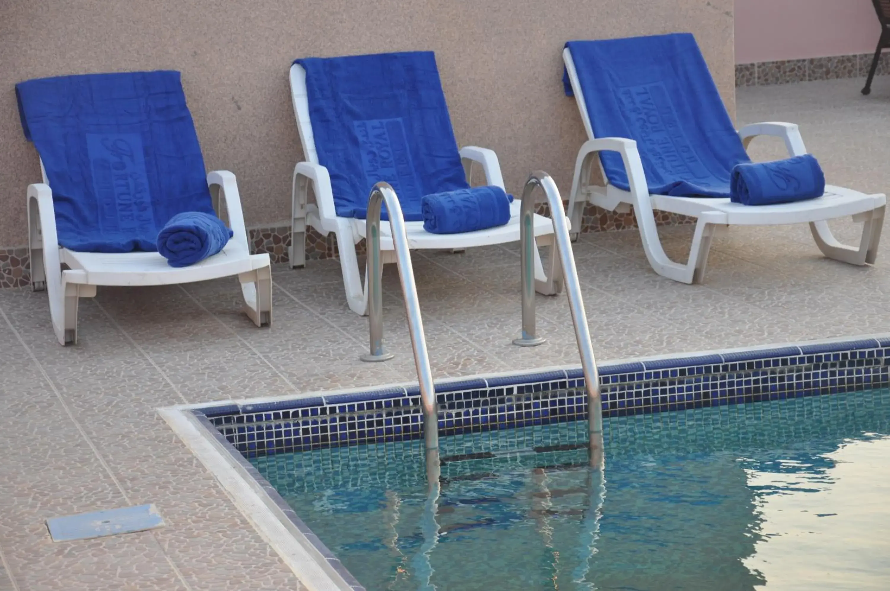 Swimming Pool in Fortune Plaza Hotel, Dubai Airport