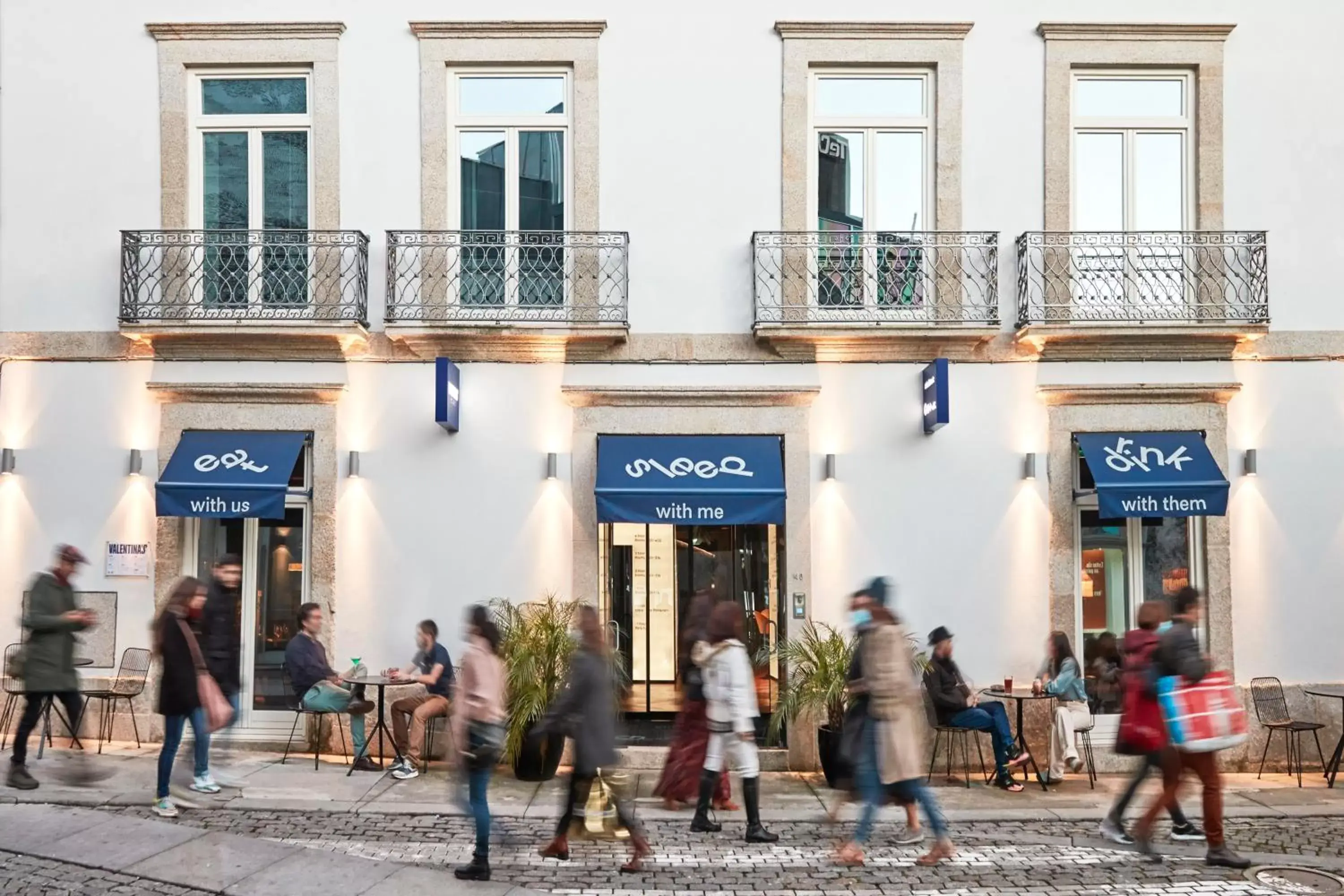 Property building in chic&basic Gravity Property building in chic&basic Gravity