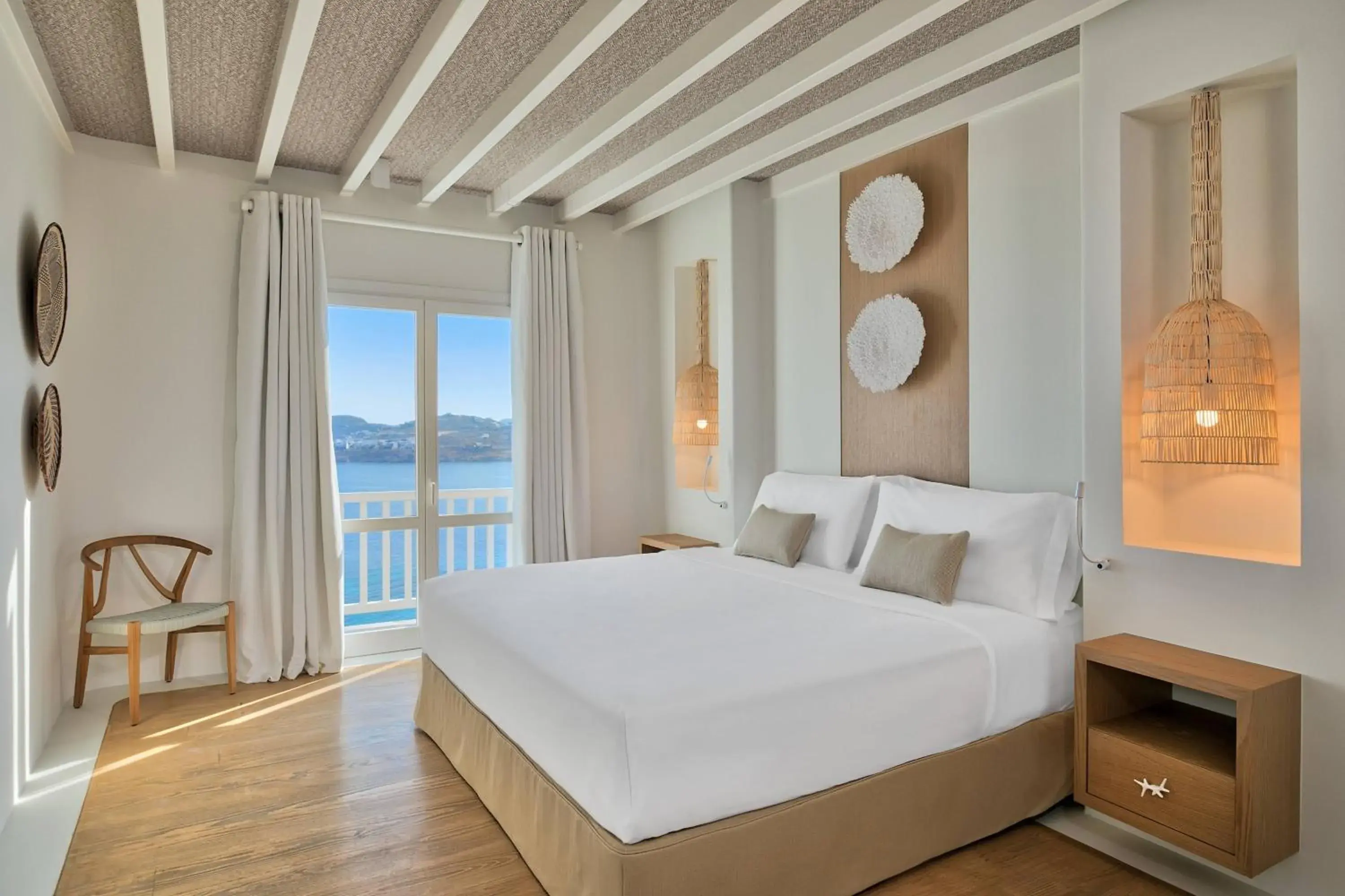 Bedroom, Bed in Santa Marina, a Luxury Collection Resort, Mykonos