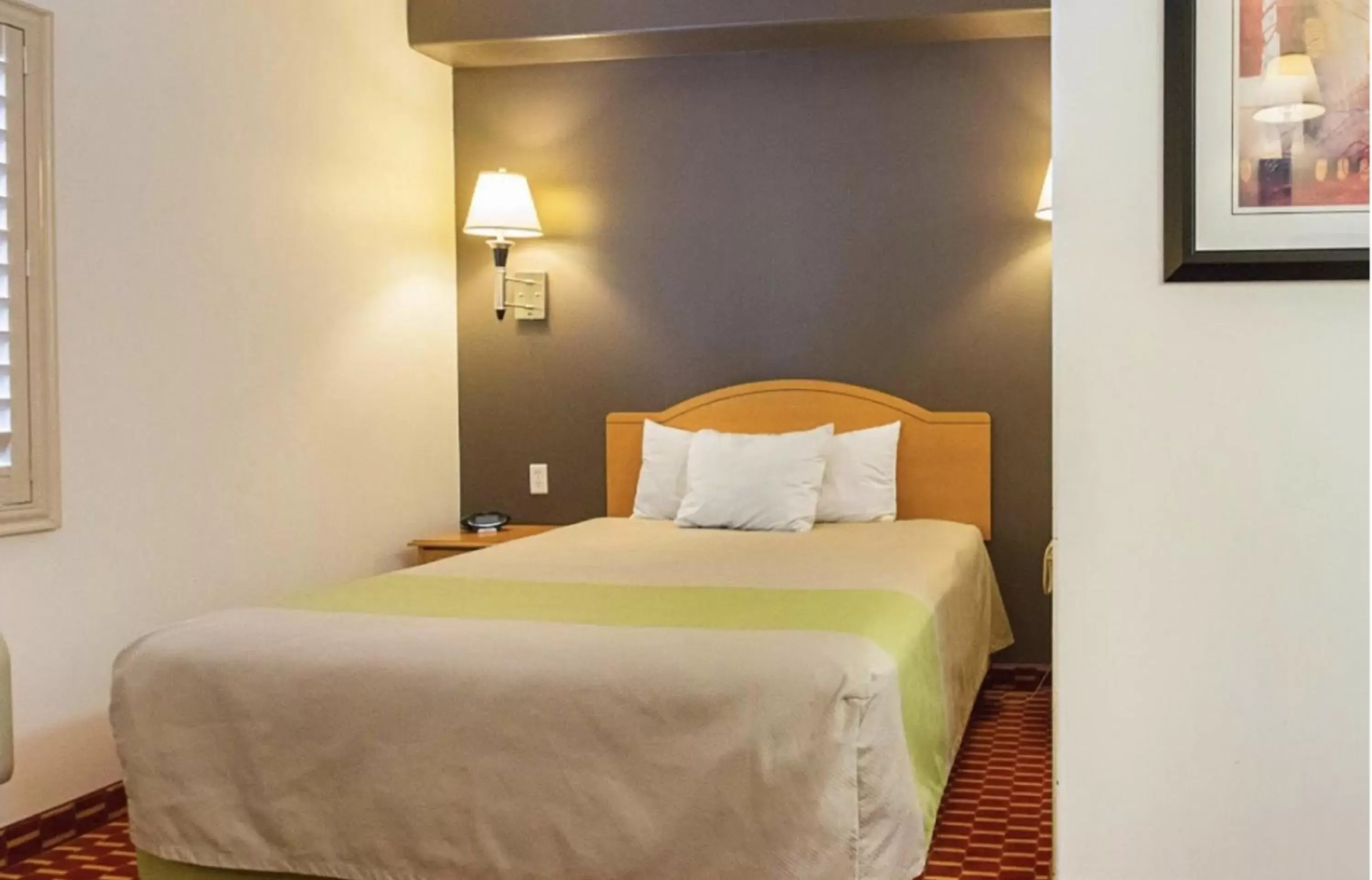 Bedroom, Bed in SureStay Plus Hotel by Best Western Vernal