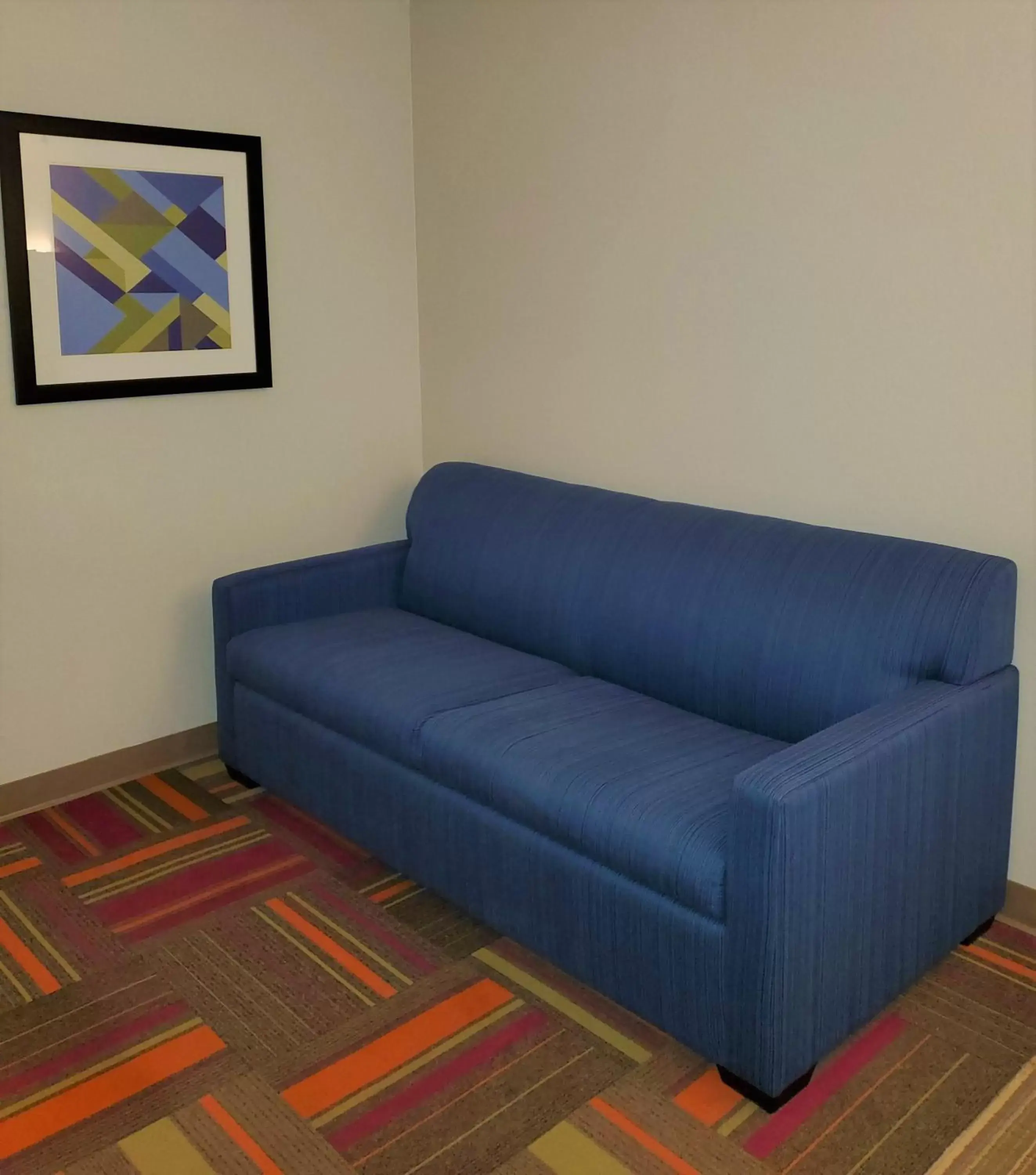 Seating Area in Holiday Inn Express & Suites San Antonio West Sea World Area, an IHG Hotel