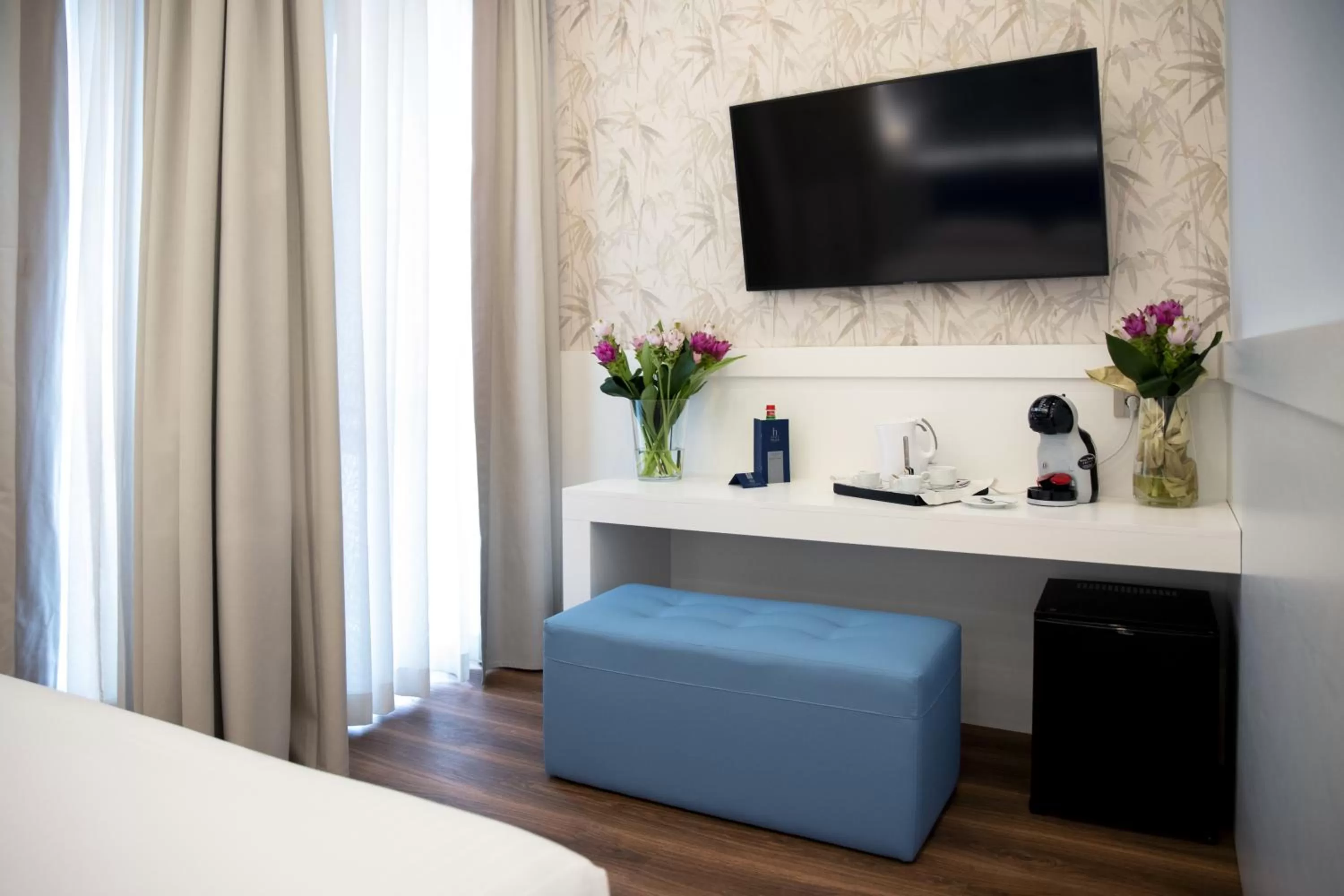 TV and multimedia, Bed in Hotel Palace