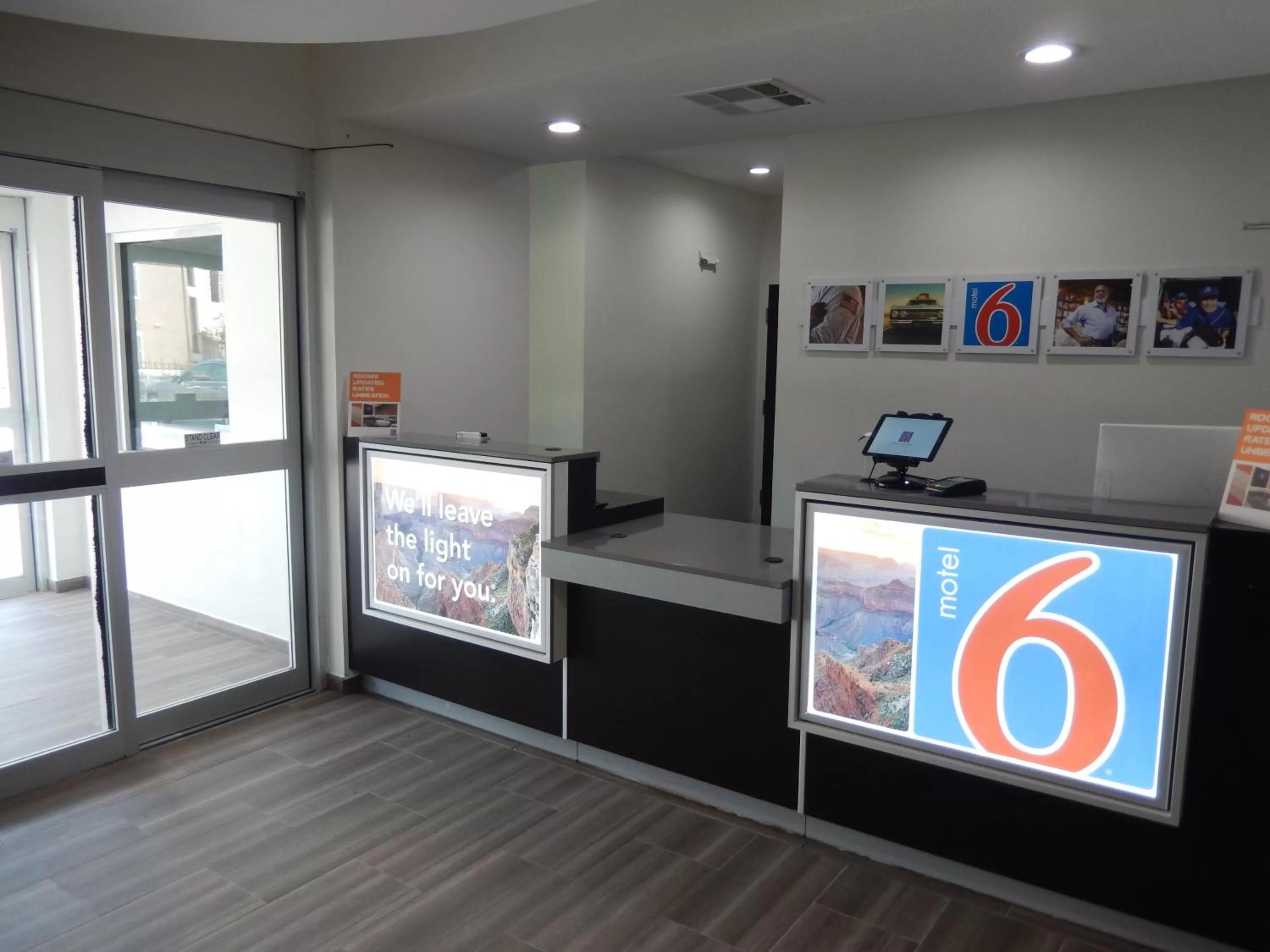 Lobby or reception, Lobby/Reception in Motel 6-Houston, TX - Downtown North