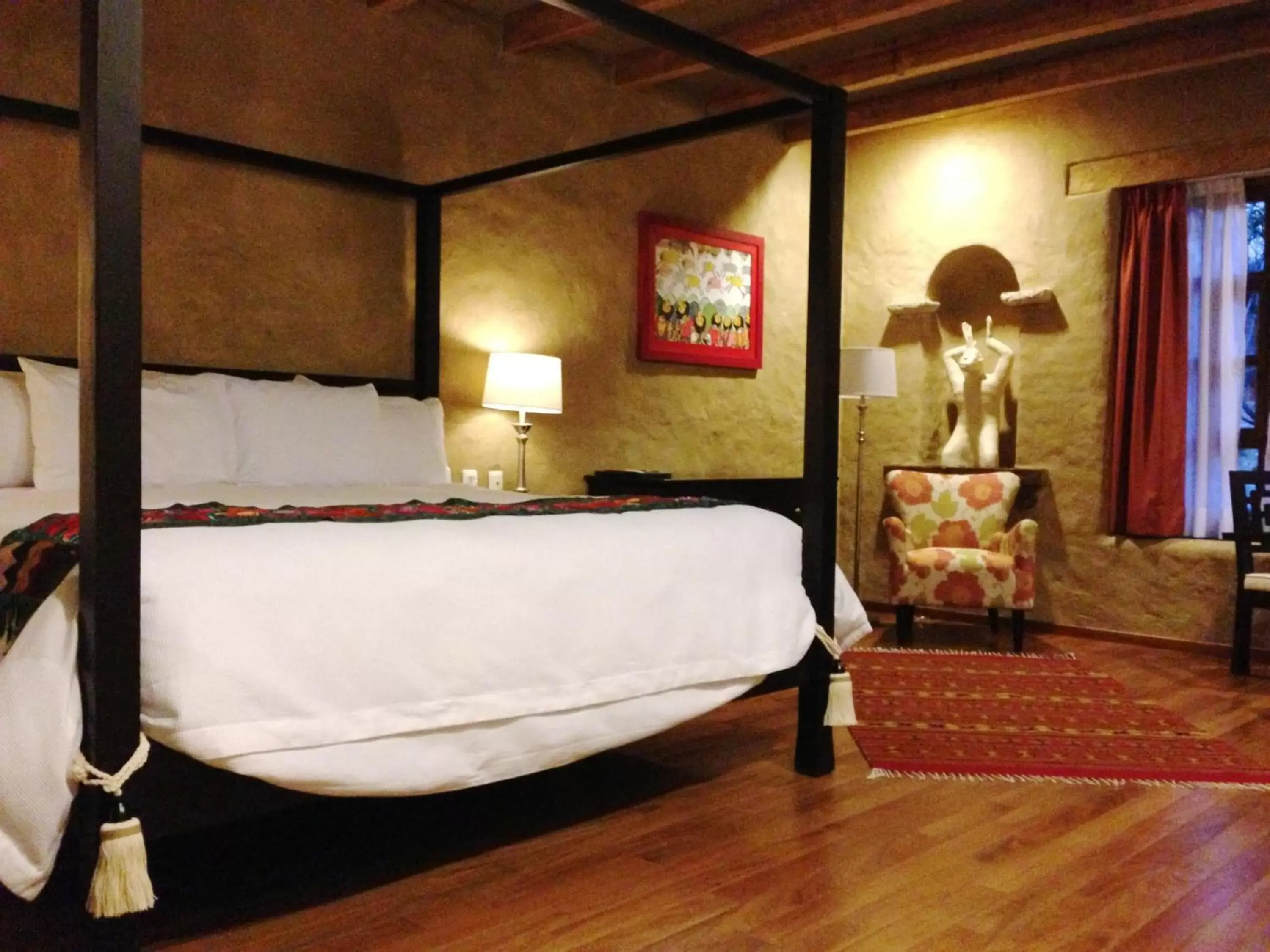 Photo of the whole room, Bed in Guayaba Inn Boutique Hotel