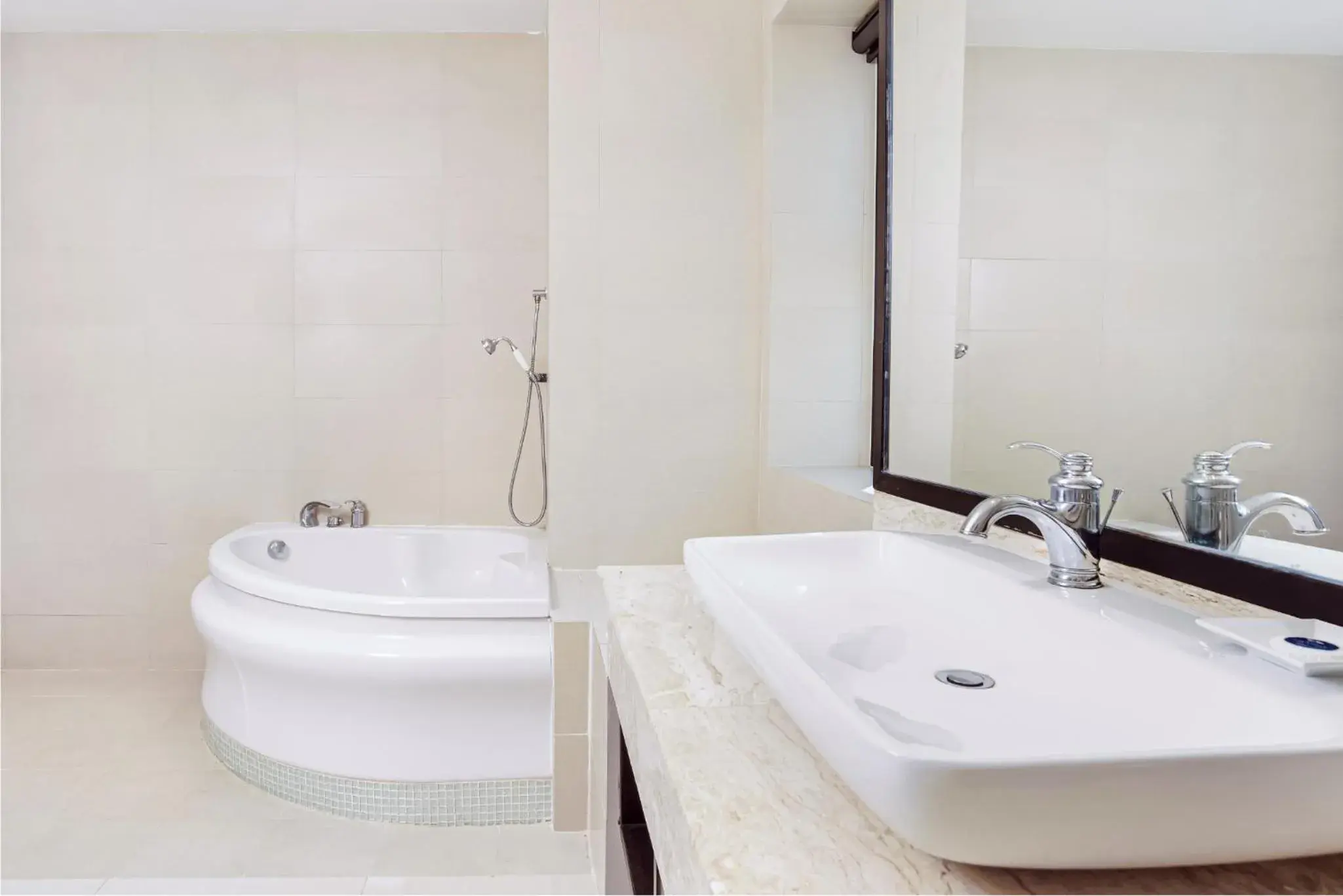 Bathroom in Grand Palazzo Hotel - SHA Extra Plus