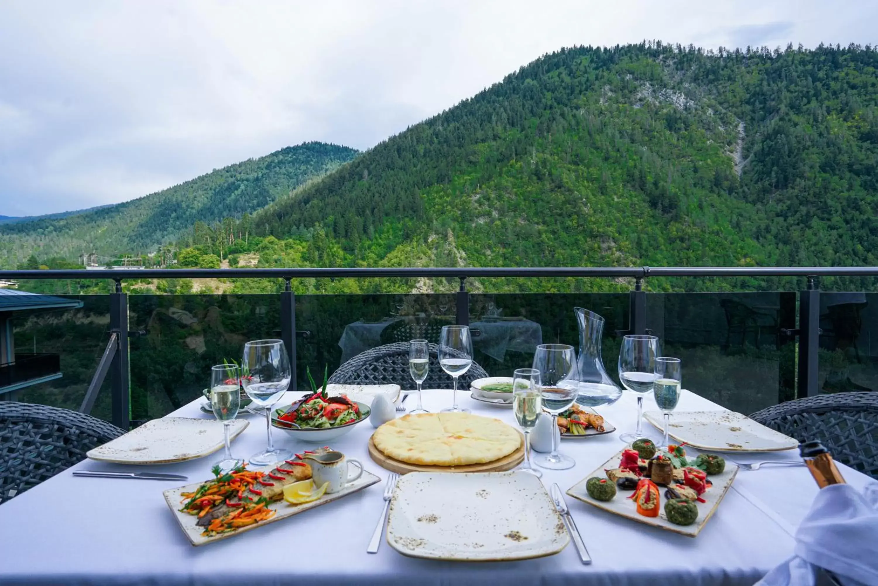 Restaurant/places to eat in Borjomi Likani Health & Spa Centre