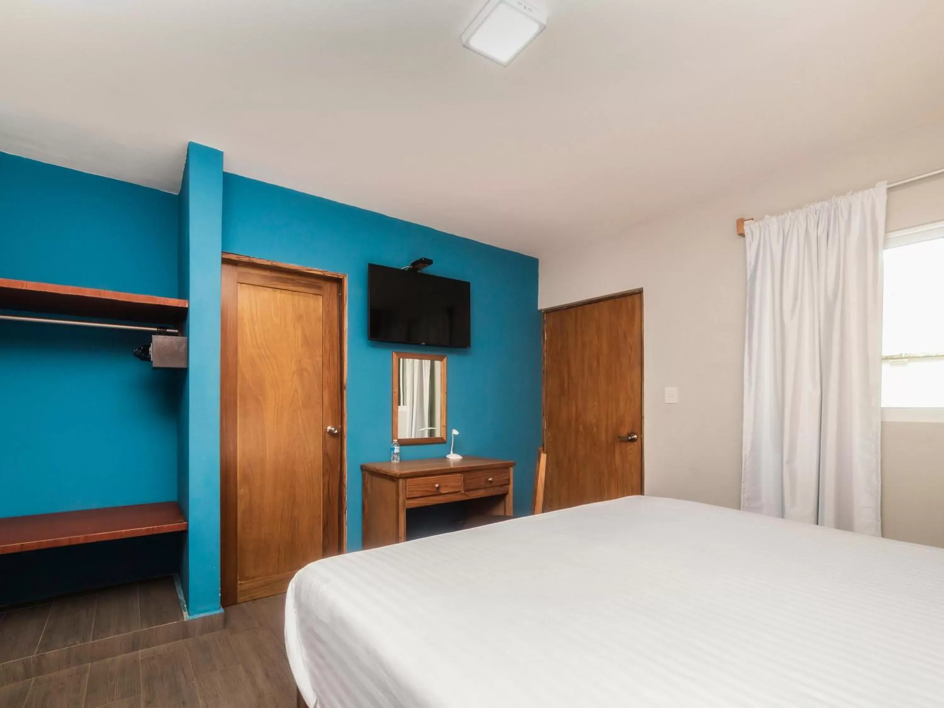 TV and multimedia, Bed in Hotel Meson del Barrio