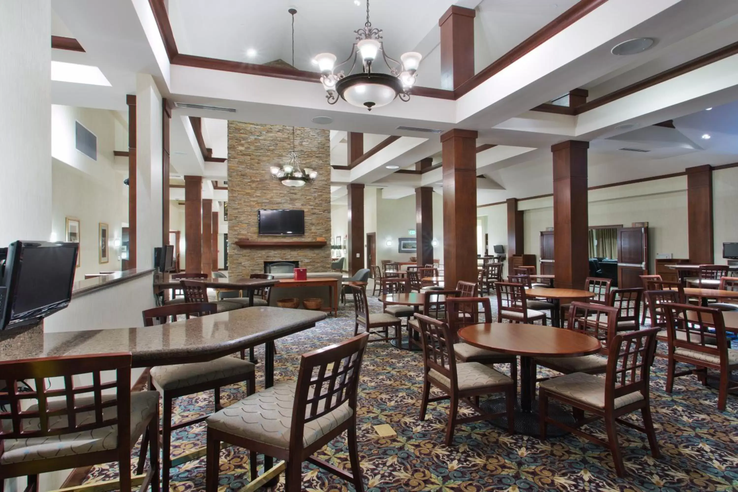 Restaurant/Places to Eat in Staybridge Suites Everett - Paine Field, an IHG Hotel