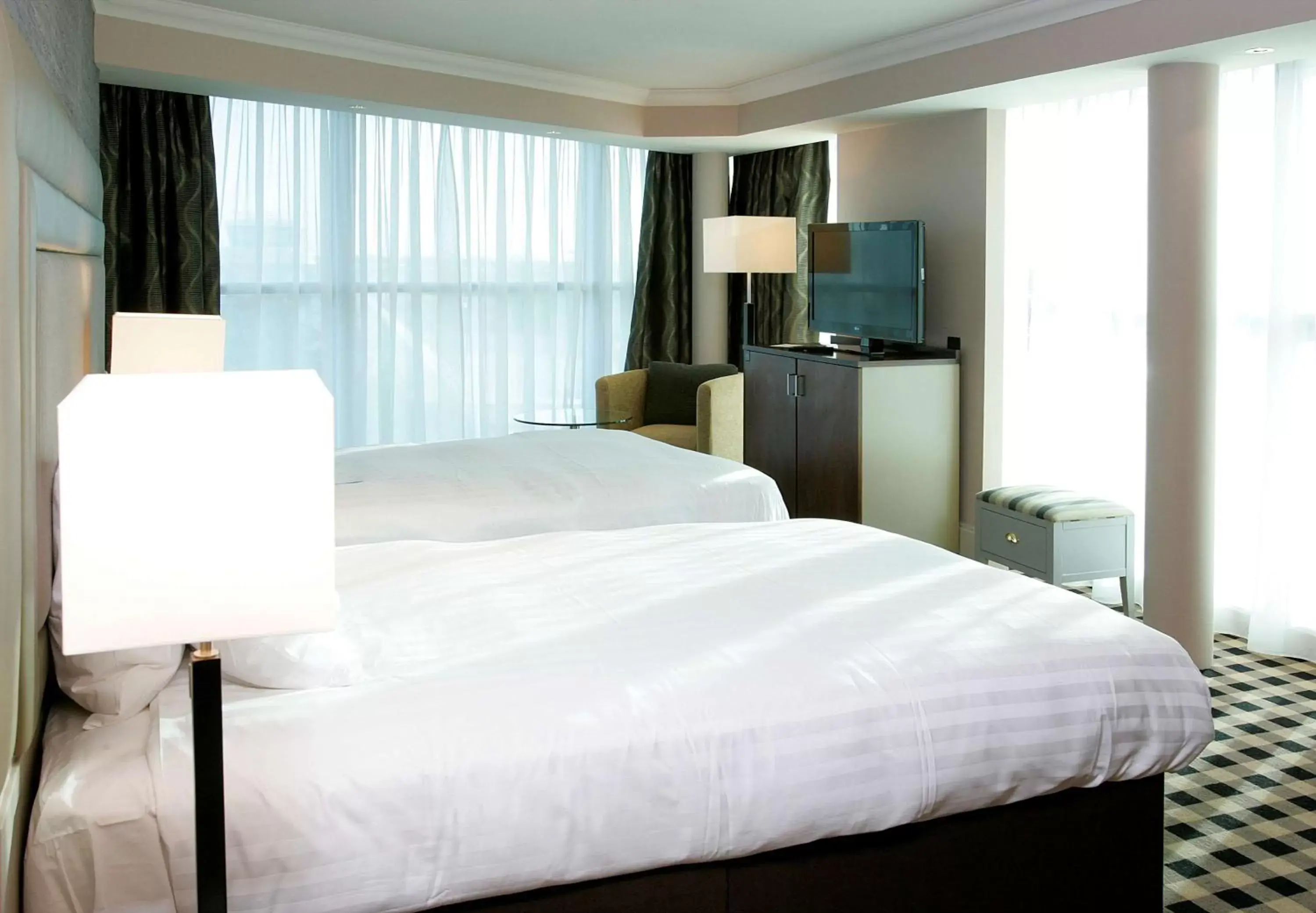 Bed in DoubleTree by Hilton Hotel Newcastle International Airport