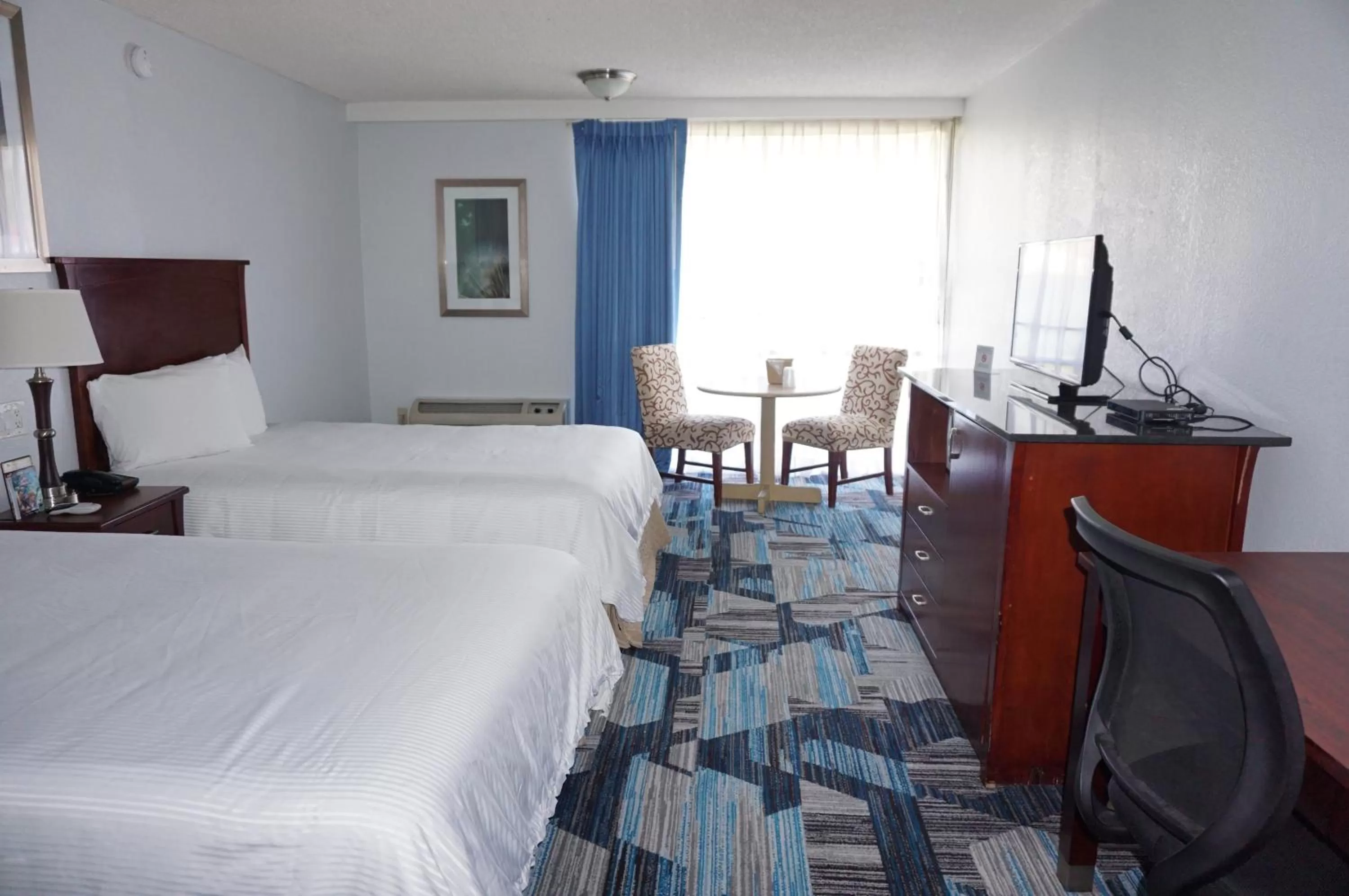 Bed in The Hollywood Gateway Inn