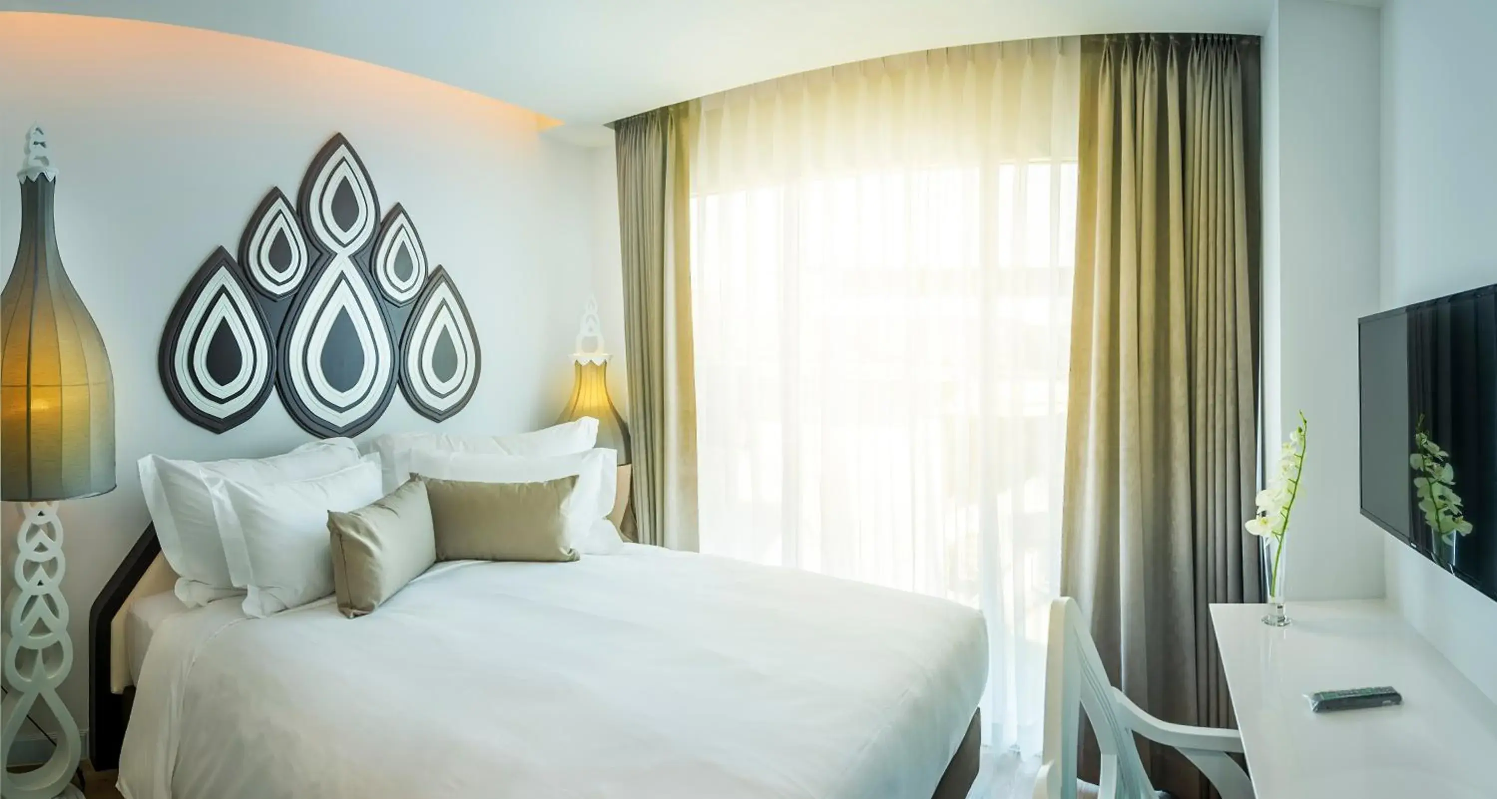 Decorative detail, Bed in Anajak Bangkok Hotel - SHA Plus