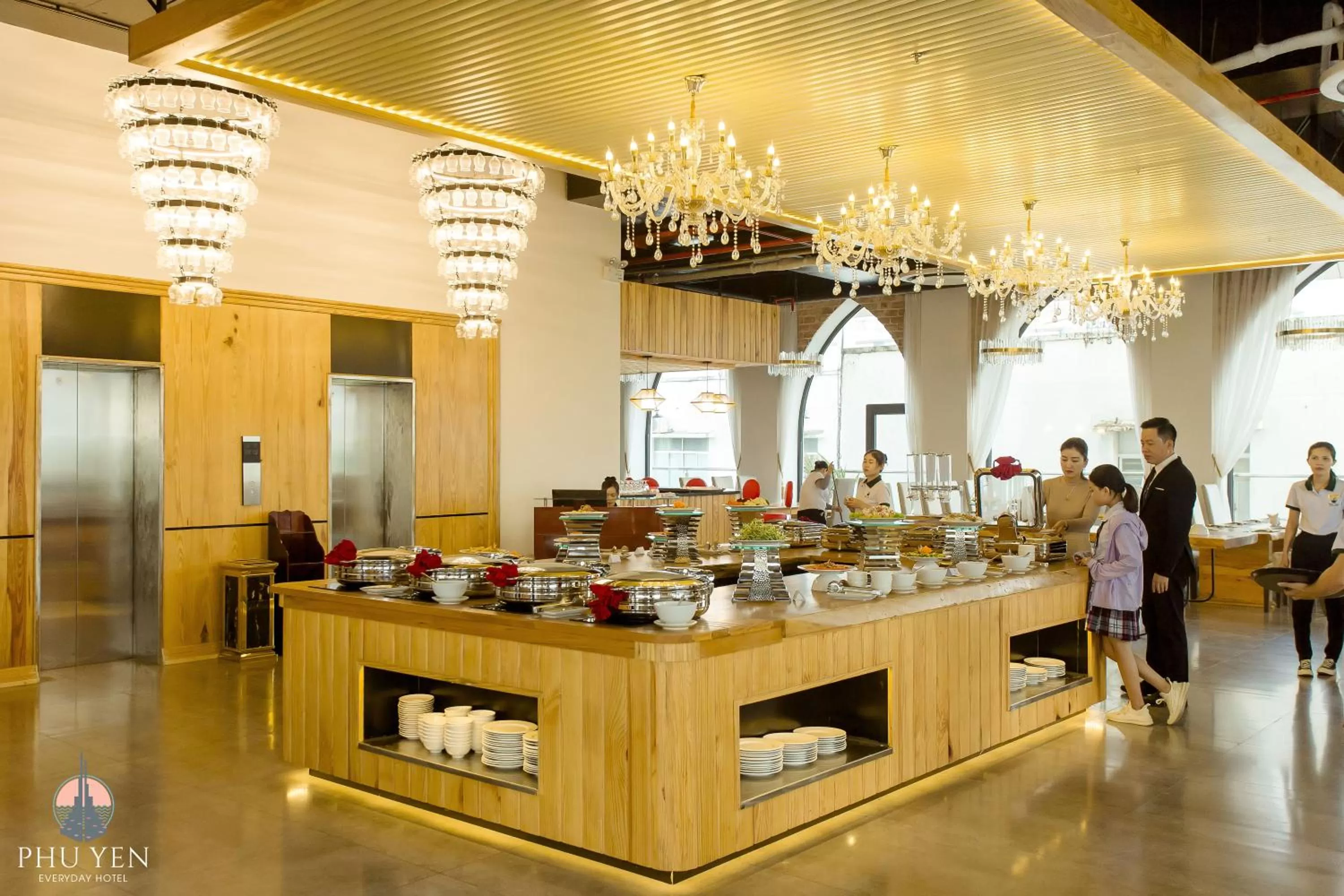 Restaurant/places to eat in PHÚ YÊN EVERYDAY HOTEL