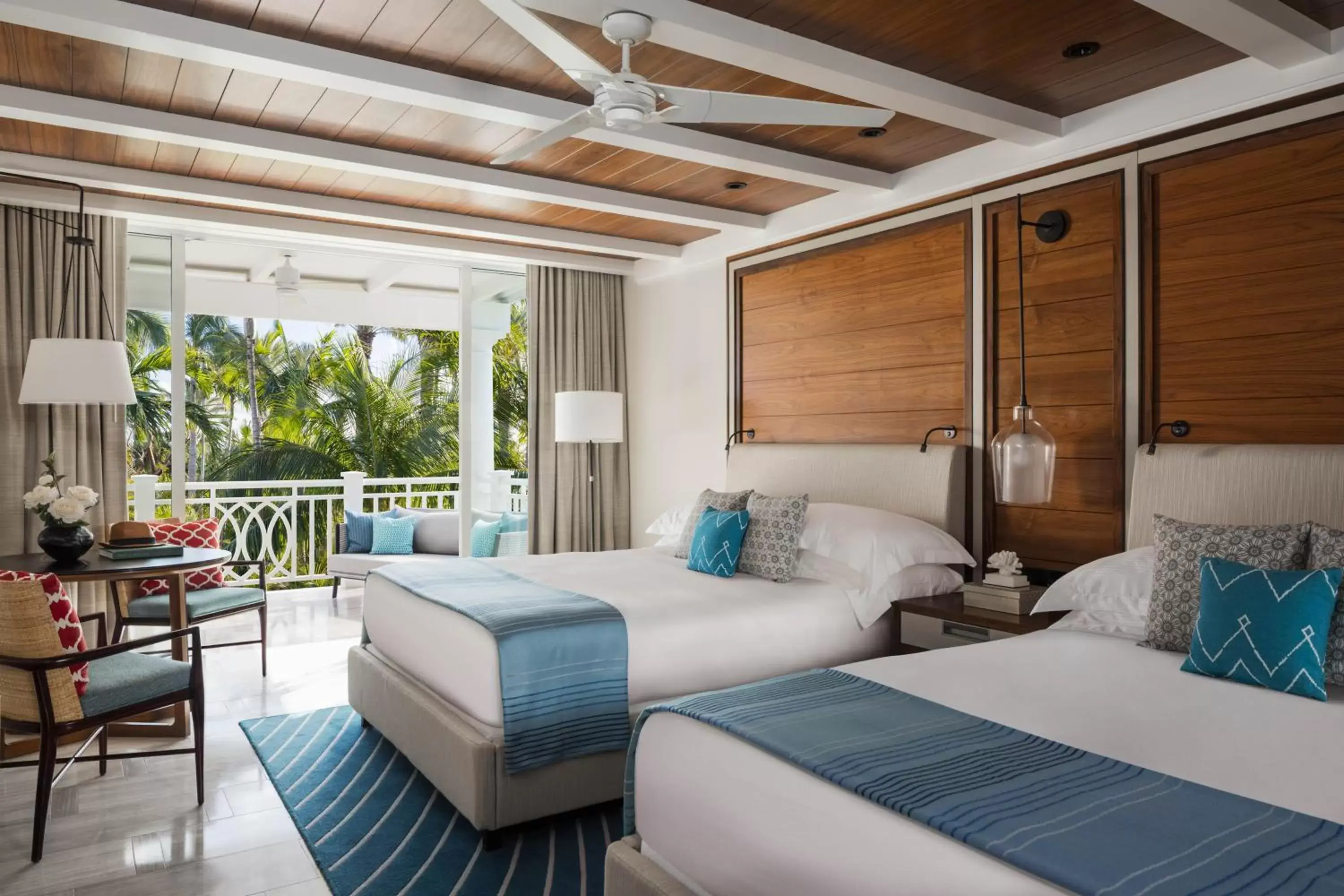 Bed in The Ocean Club, A Four Seasons Resort, Bahamas