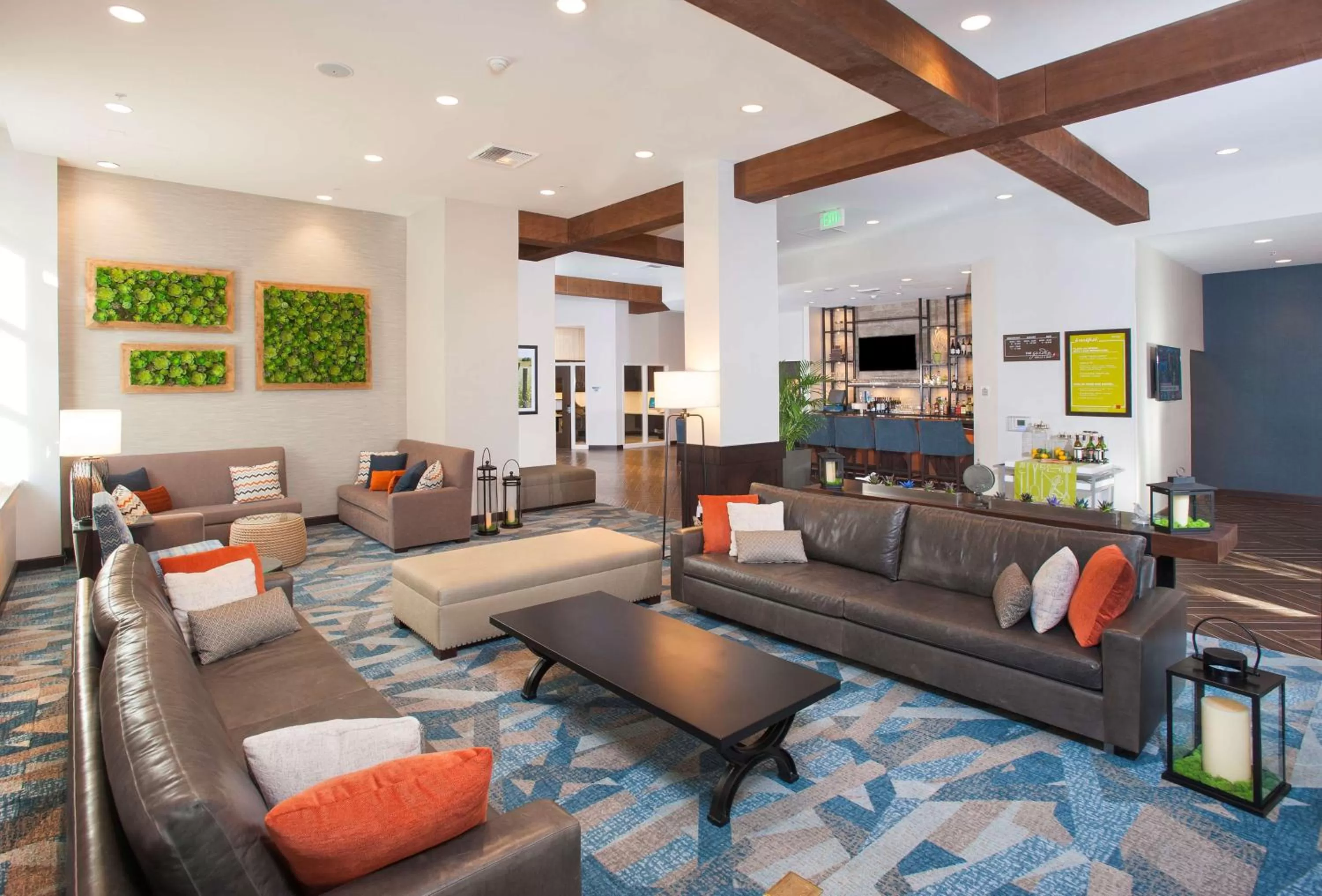 Lobby or reception in Hilton Garden Inn Burbank Los Angeles