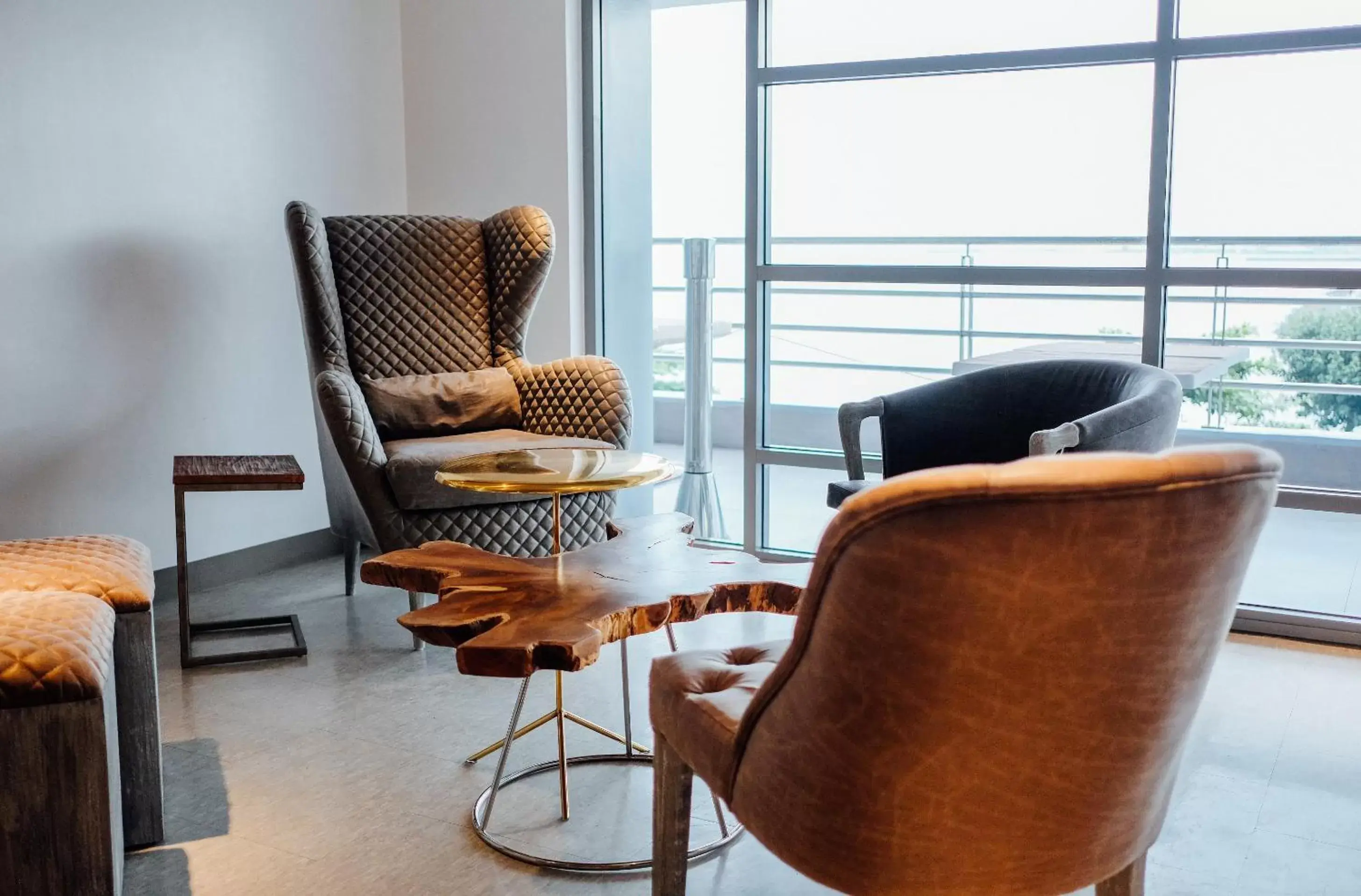 Lobby or reception, Seating Area in TRYP by Wyndham Mall of Asia Manila