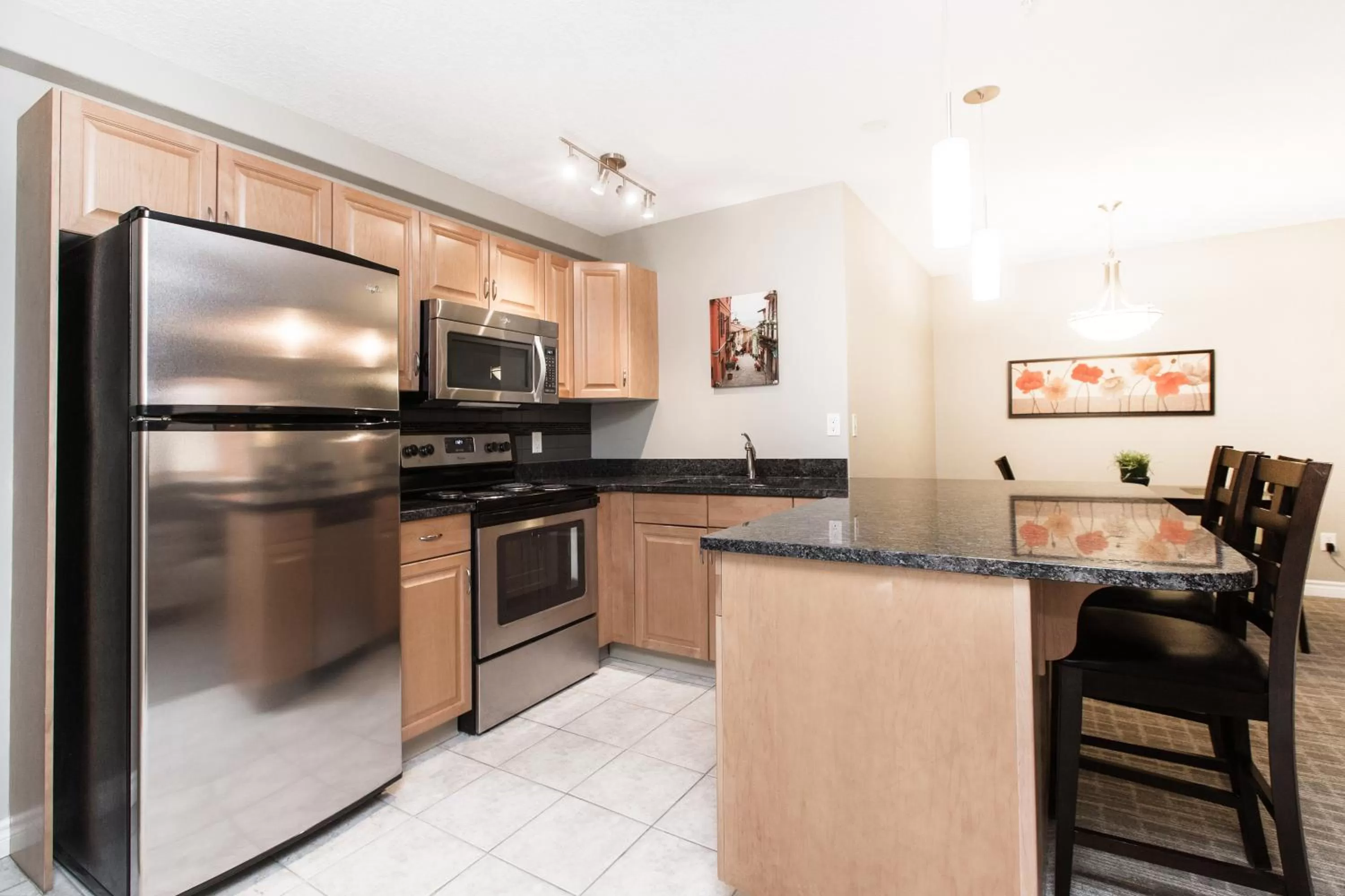 Kitchen or kitchenette in Canterra Suites Hotel