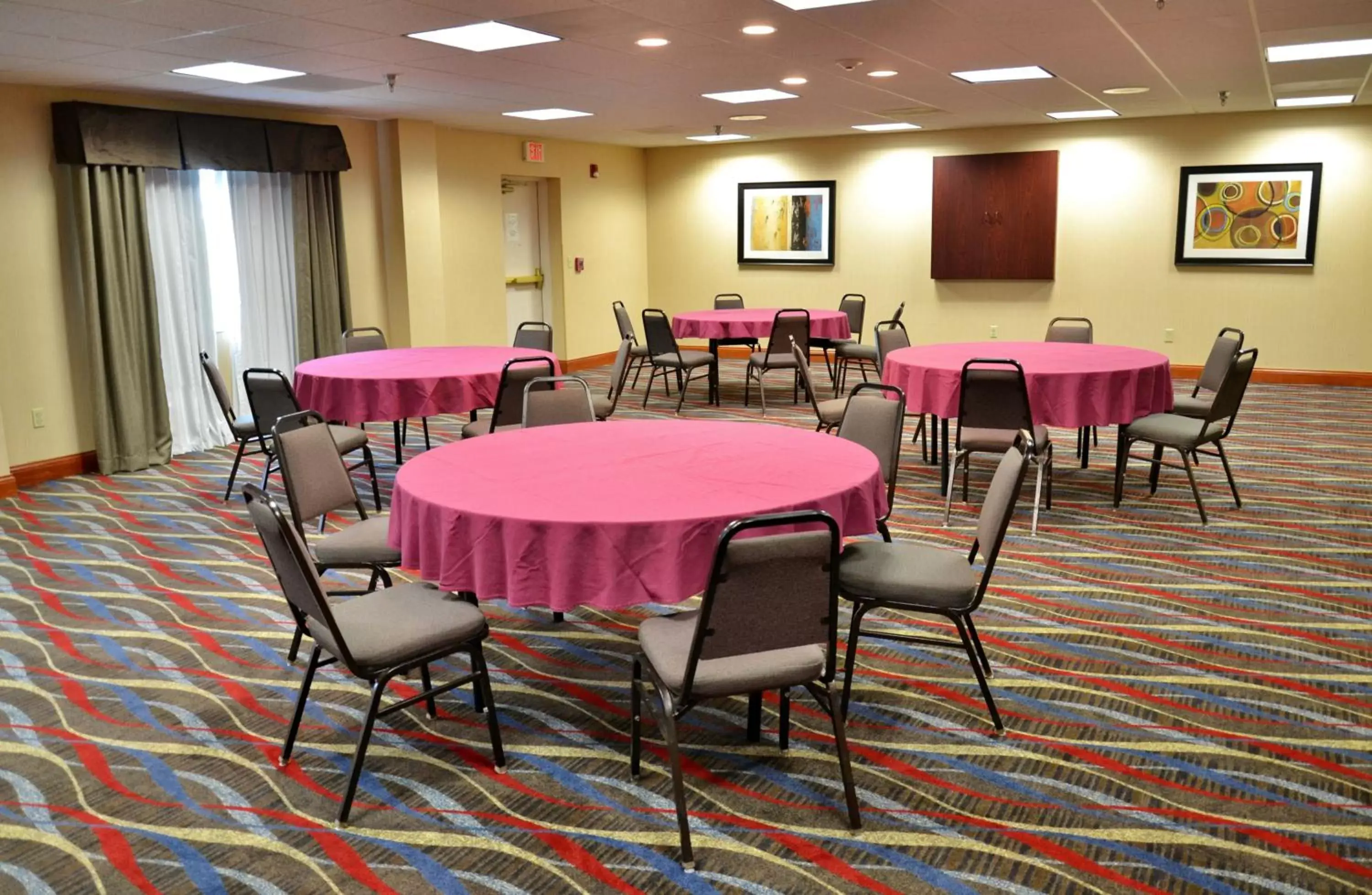 Banquet/Function facilities in Holiday Inn Express Hotel & Suites Center Township, an IHG Hotel