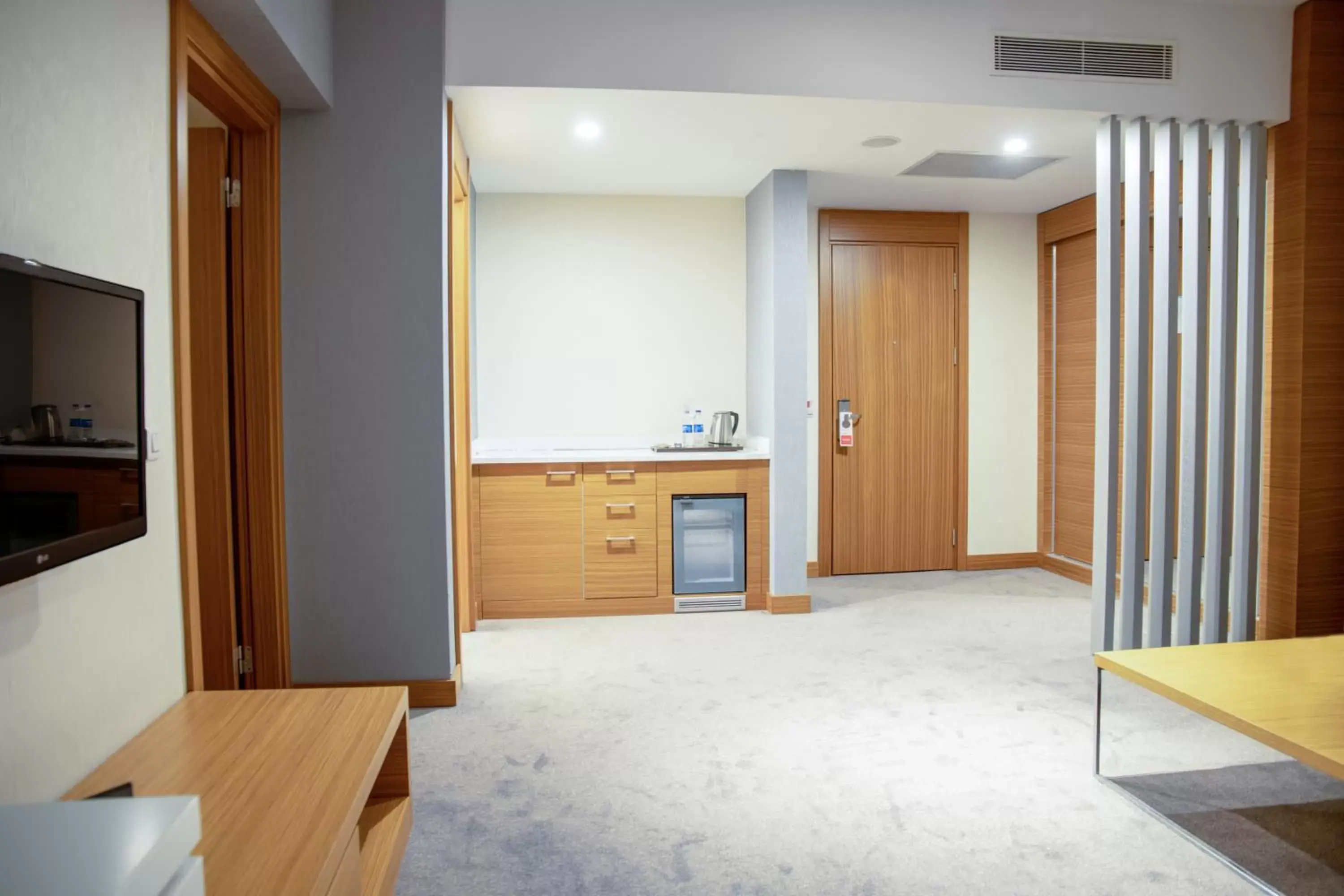 Massage, TV/Entertainment Center in Ramada Plaza by Wyndham Istanbul Asia Airport