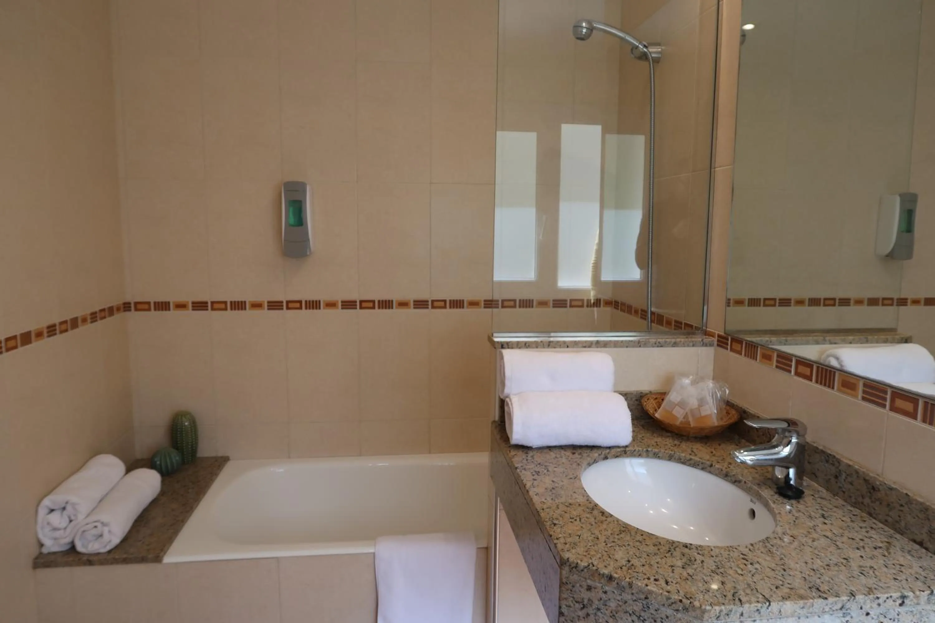 Bathroom in El Camí Hotel