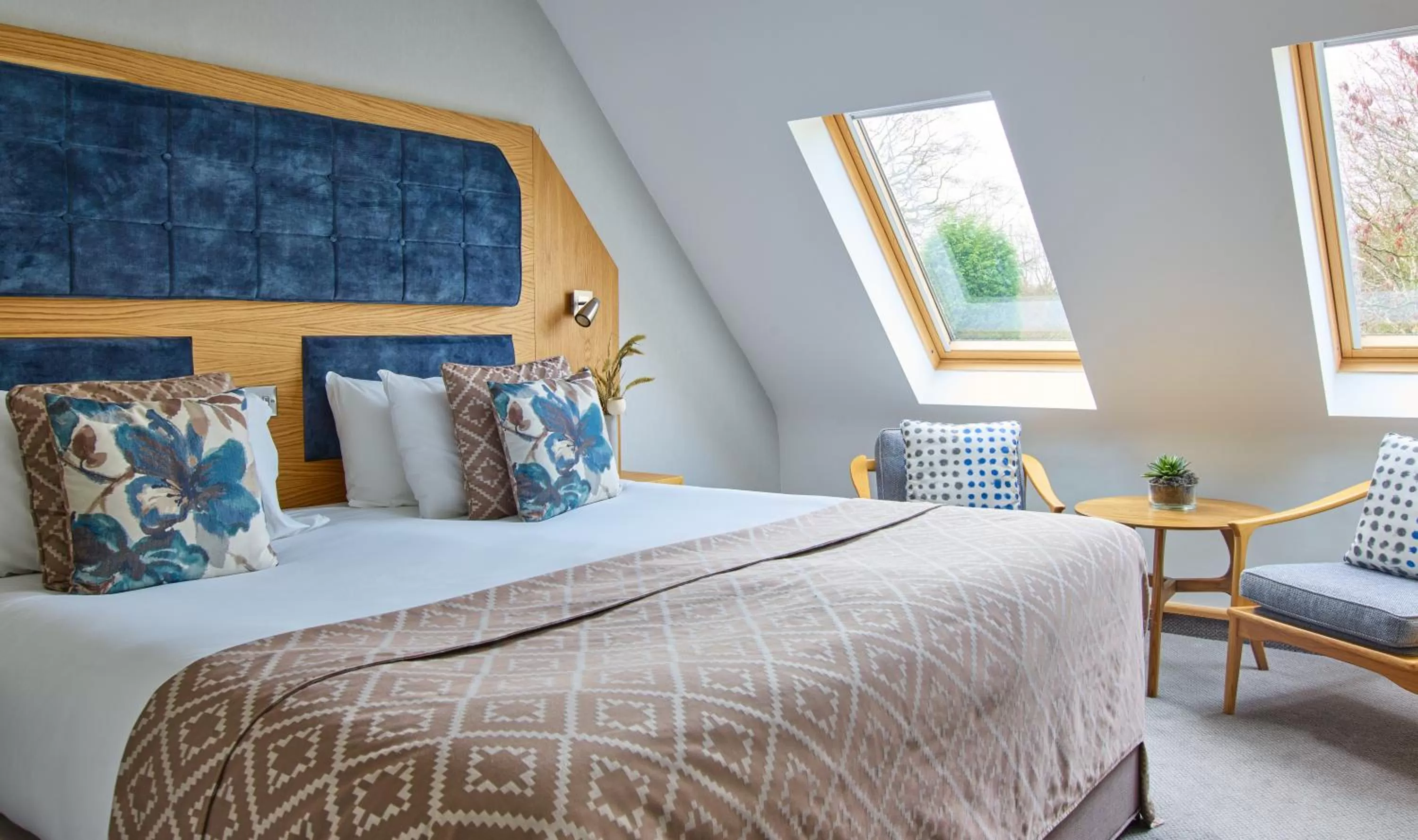 Bed in Fairlawns, Hotel And Spa