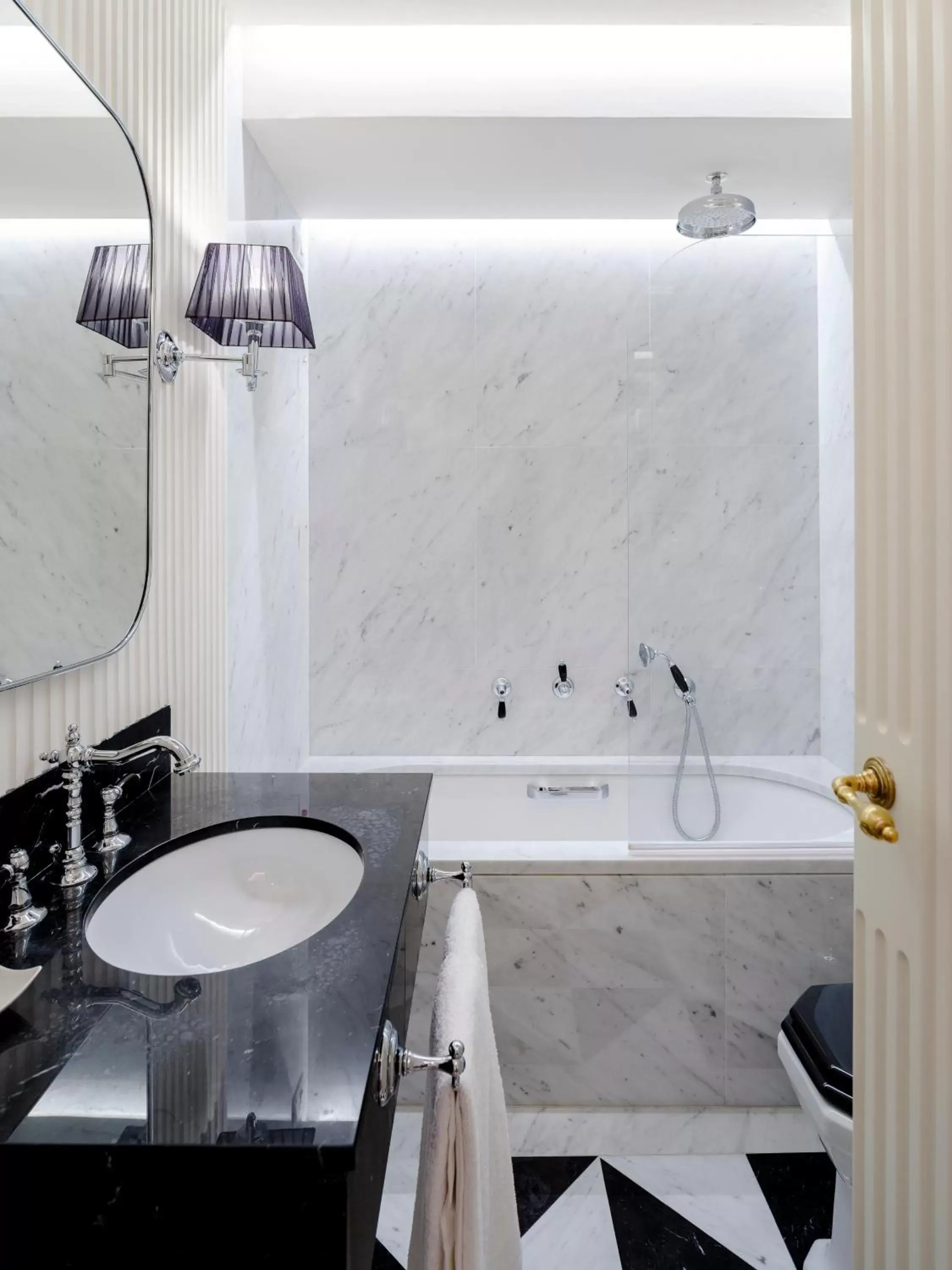 Bathroom in Hotel Regency - Small Luxury Hotels of the World