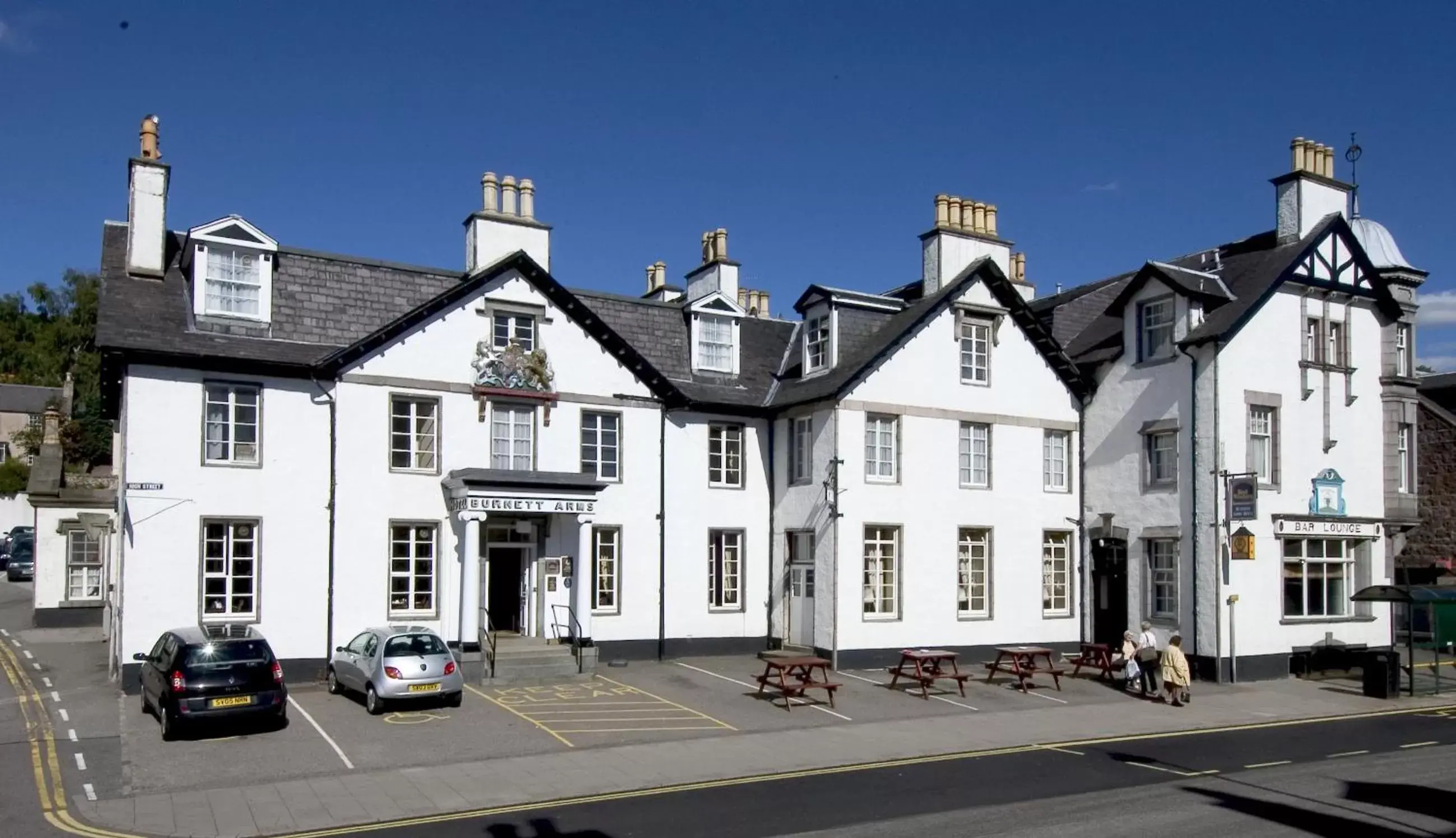 Facade/entrance, Property Building in Burnett Arms Hotel