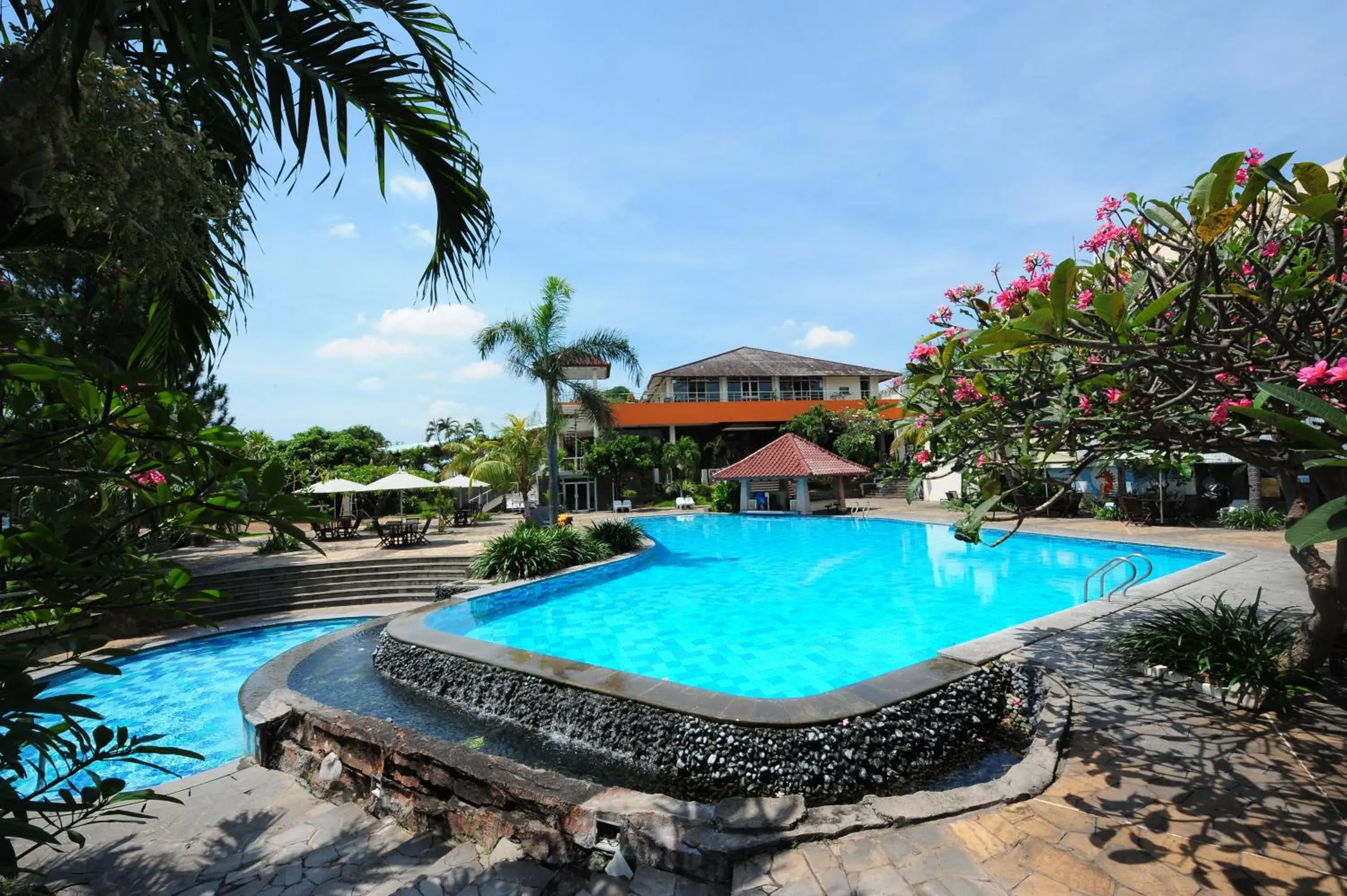 Swimming Pool in Patra Semarang Hotel & Convention