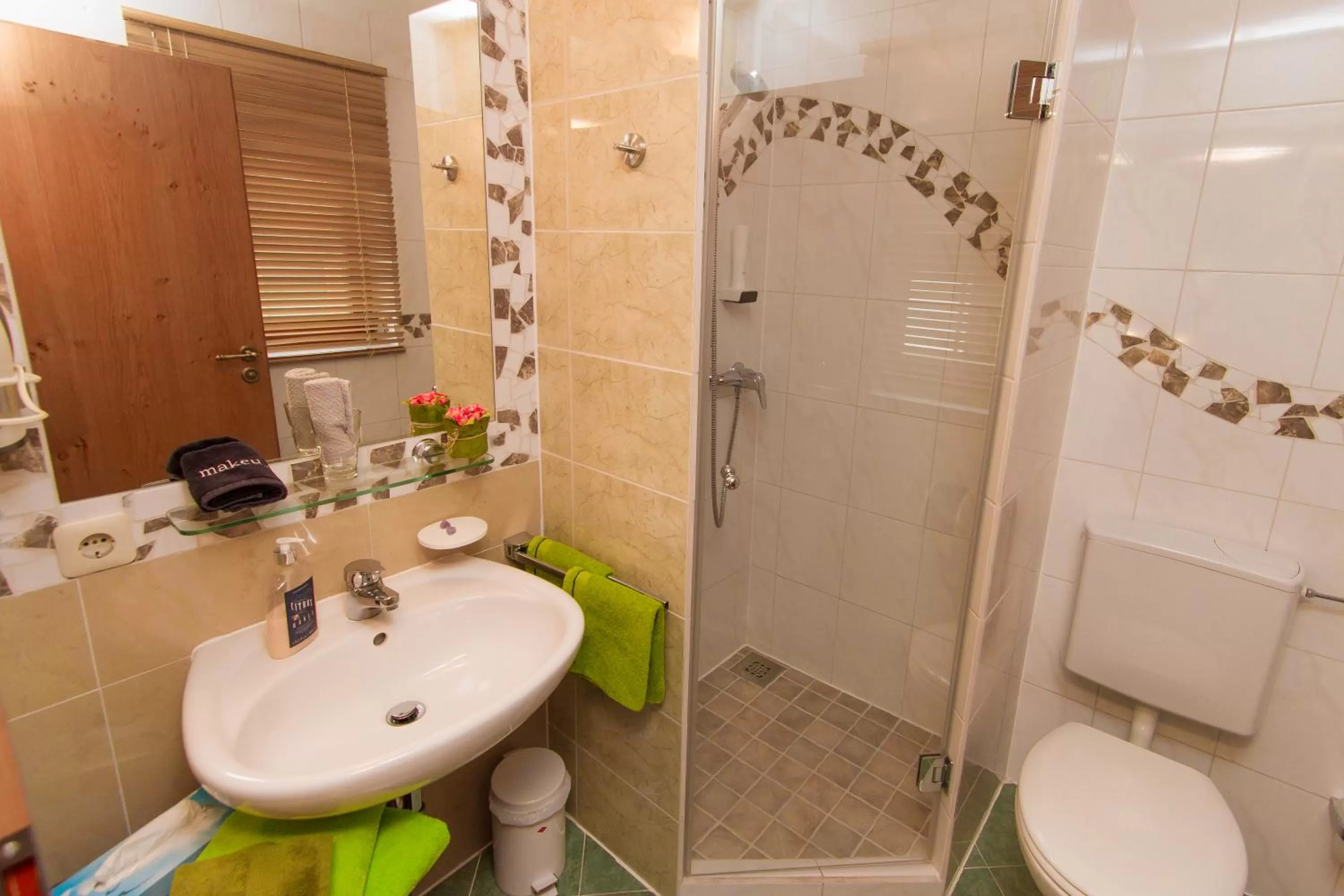 Photo of the whole room in Hotel Alpenblick