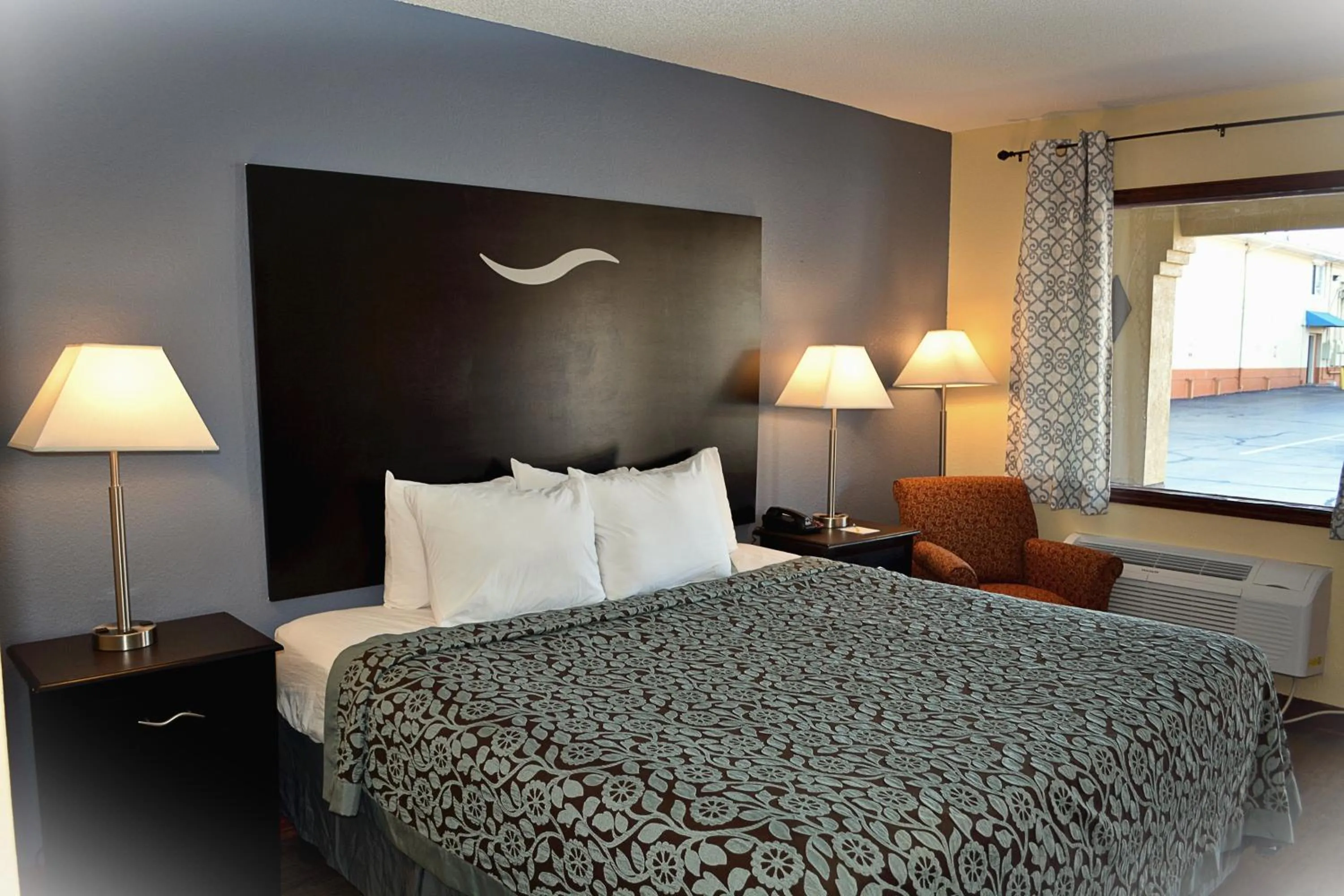 Decorative detail, Bed in Days Inn by Wyndham Jacksonville NC