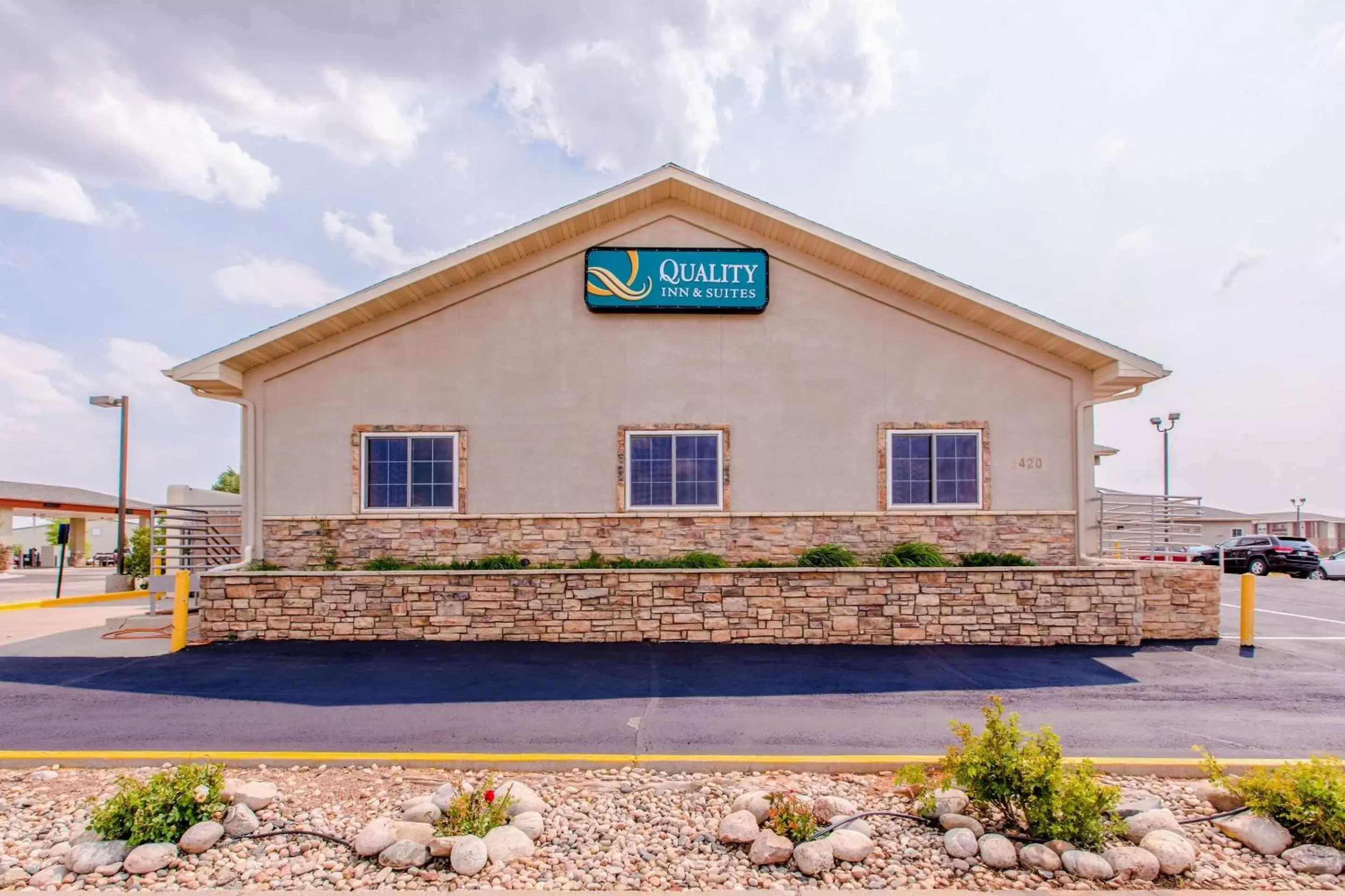 Property Building in Quality Inn & Suites - University