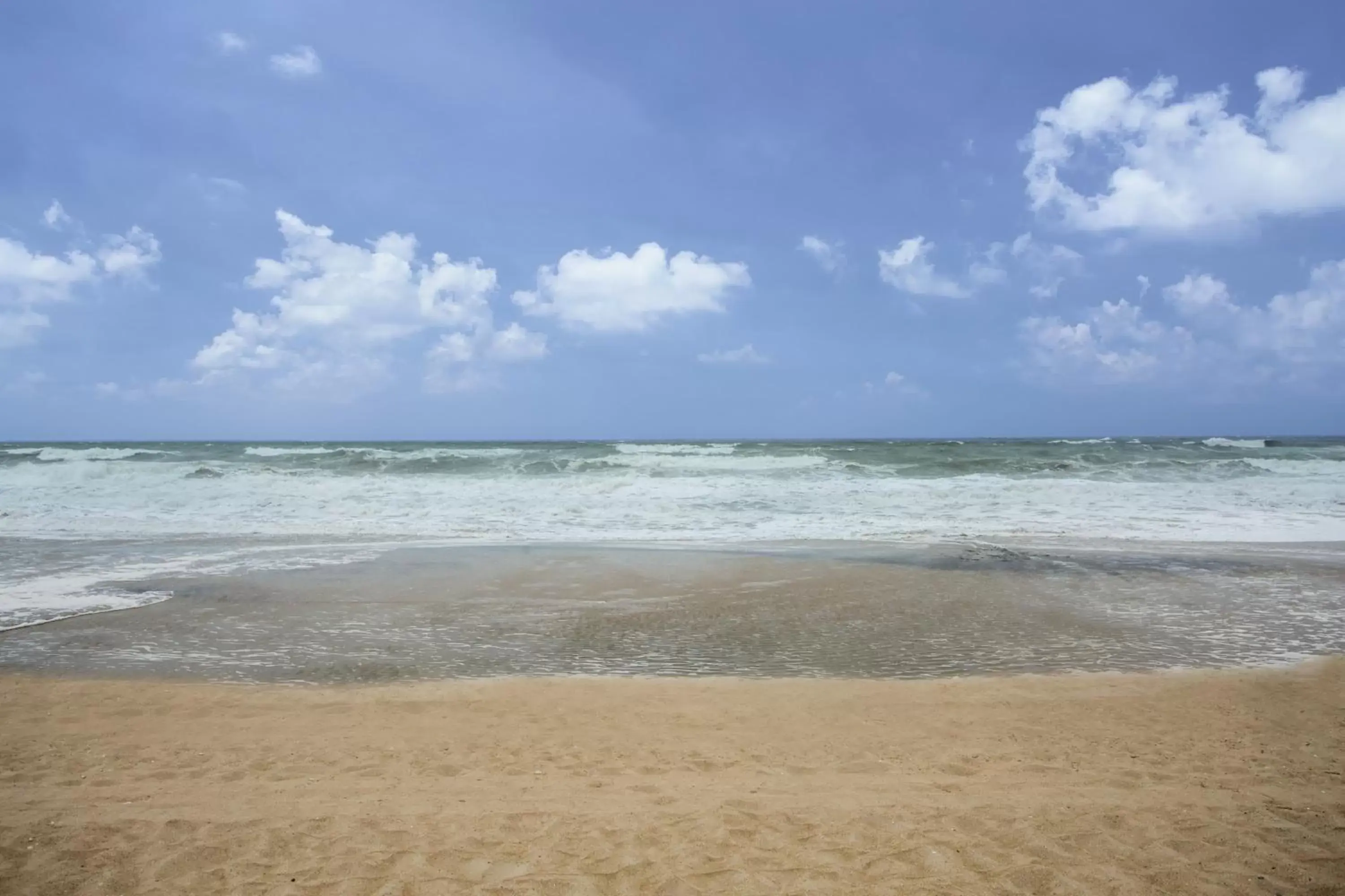 Beach in Mariner Inn And Suites