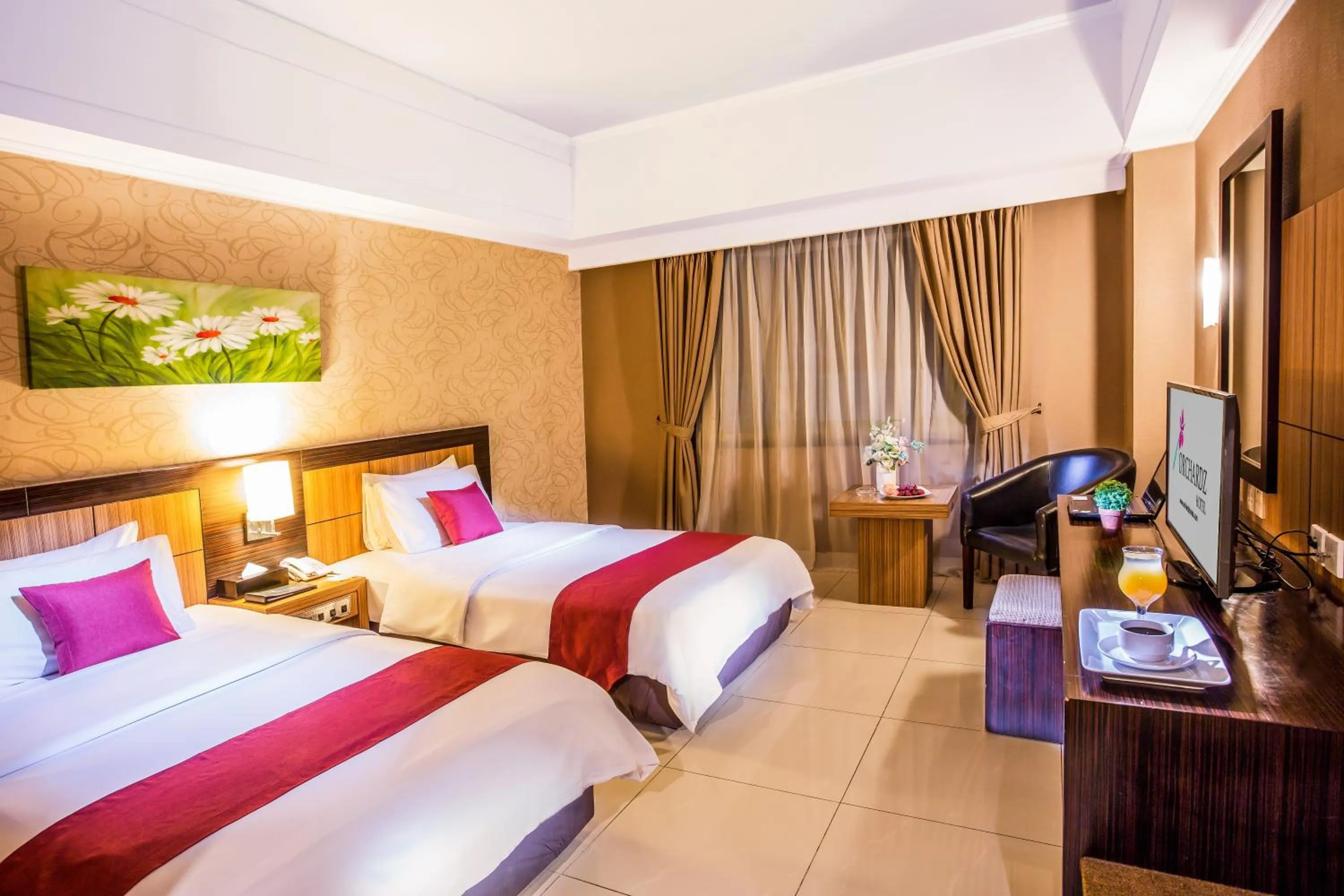 Superior Twin Room in Orchardz Jayakarta