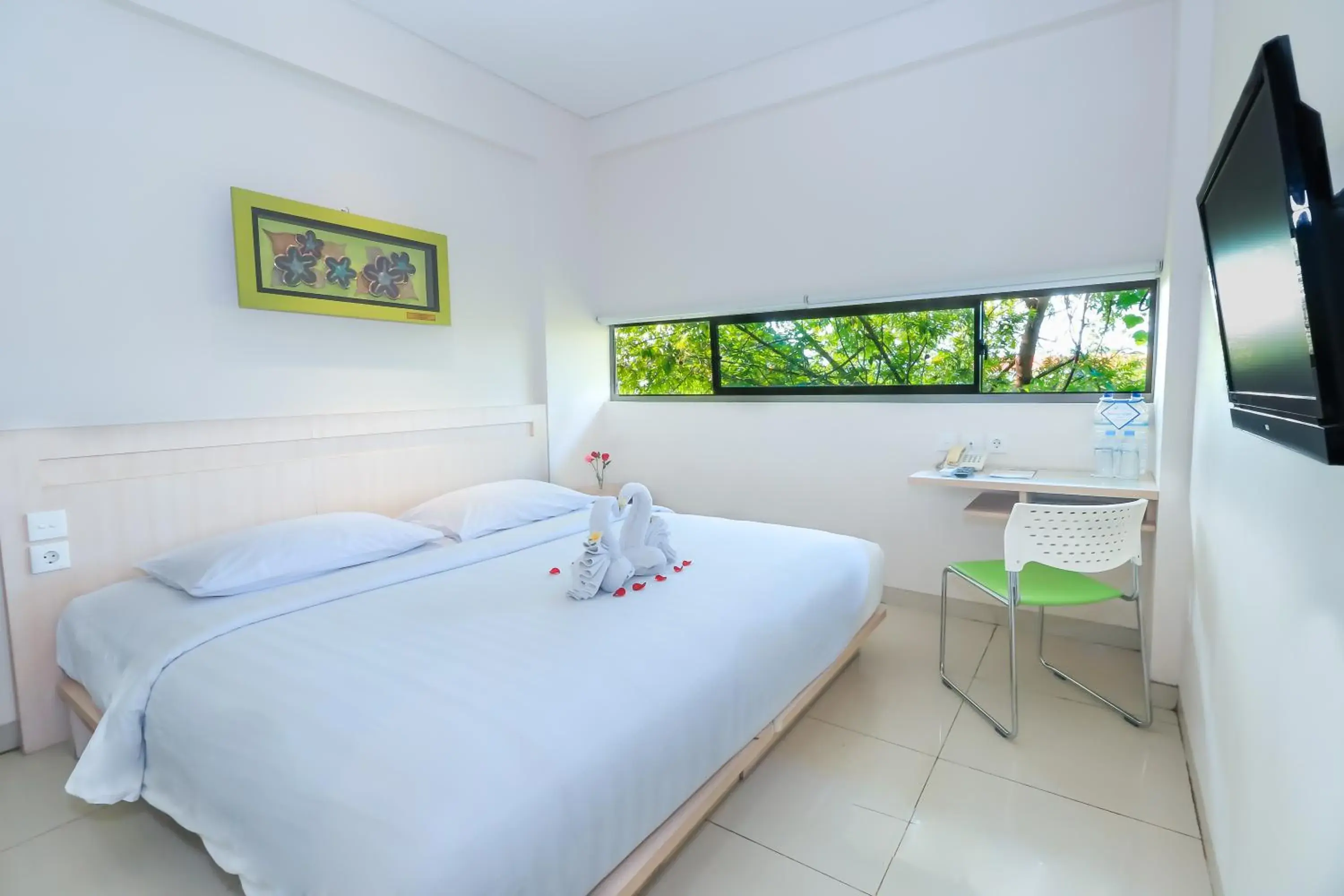 Property building, Bed in J Hotel Kuta