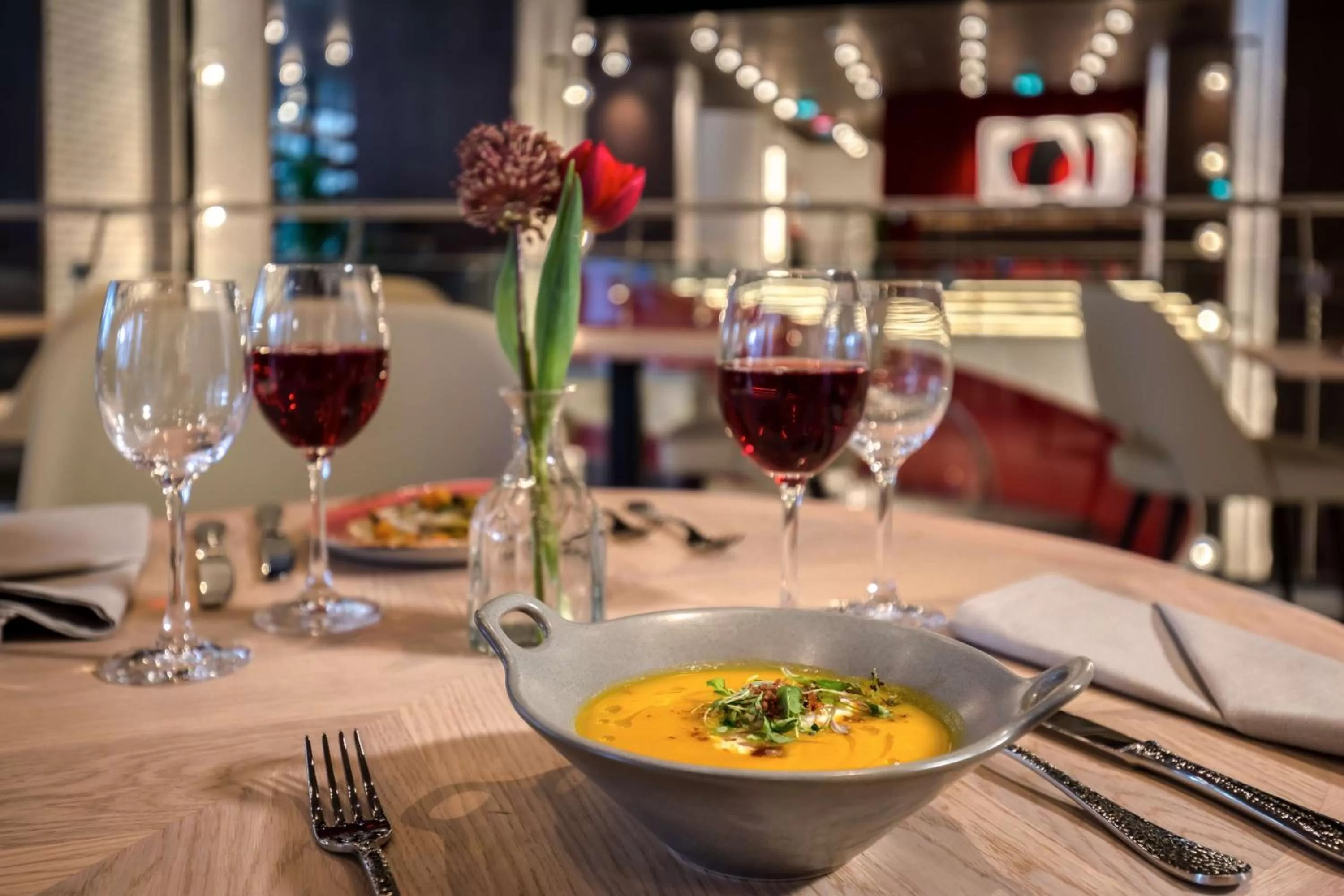 Restaurant/places to eat in Canopy by Hilton Madrid Castellana