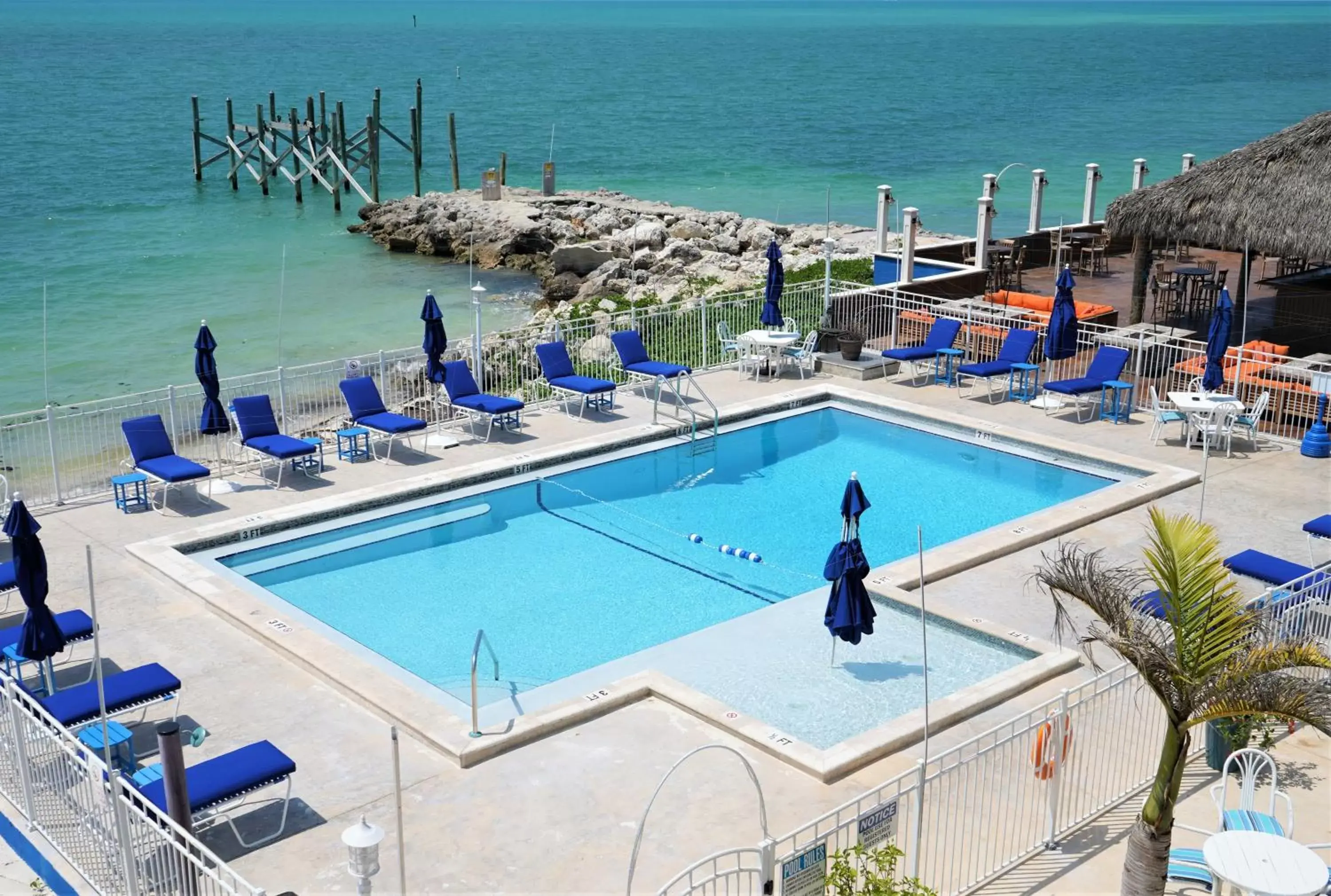 Swimming pool, Pool View in Glunz Ocean Beach Hotel and Resort