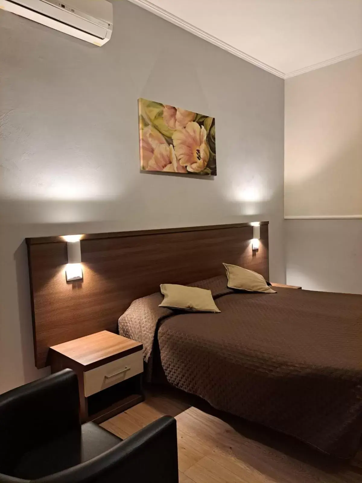 Bed in Hotel Leone