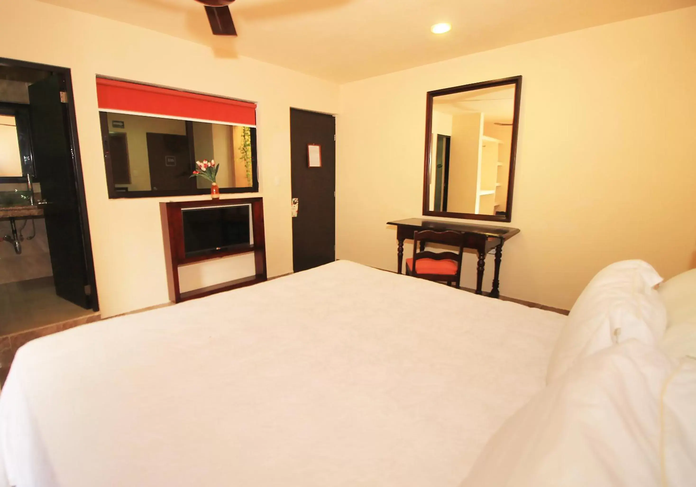 Bedroom, Bed in Papagayo Hotel Boutique