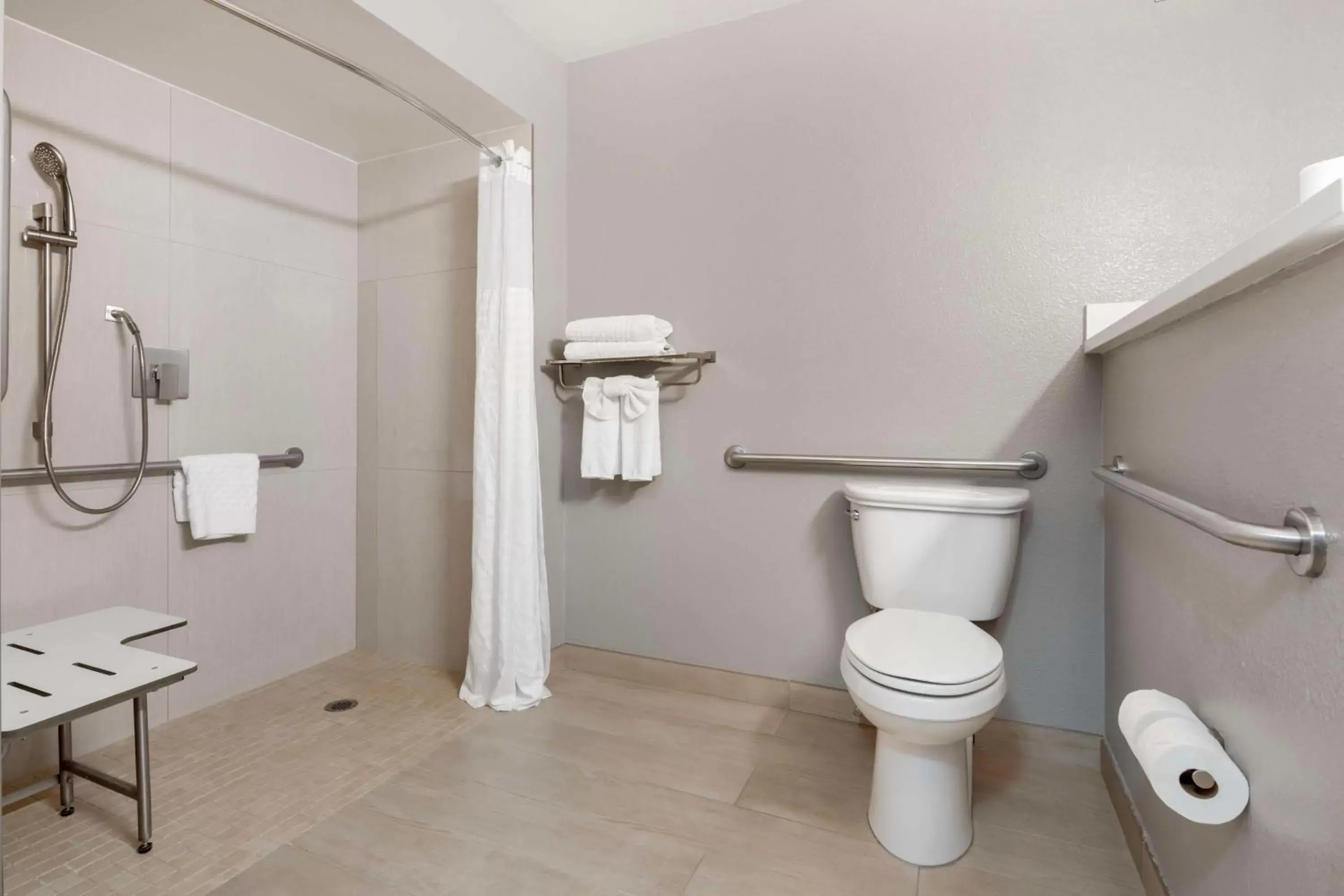 Bedroom, Bathroom in Best Western Plus Sparks-Reno Hotel