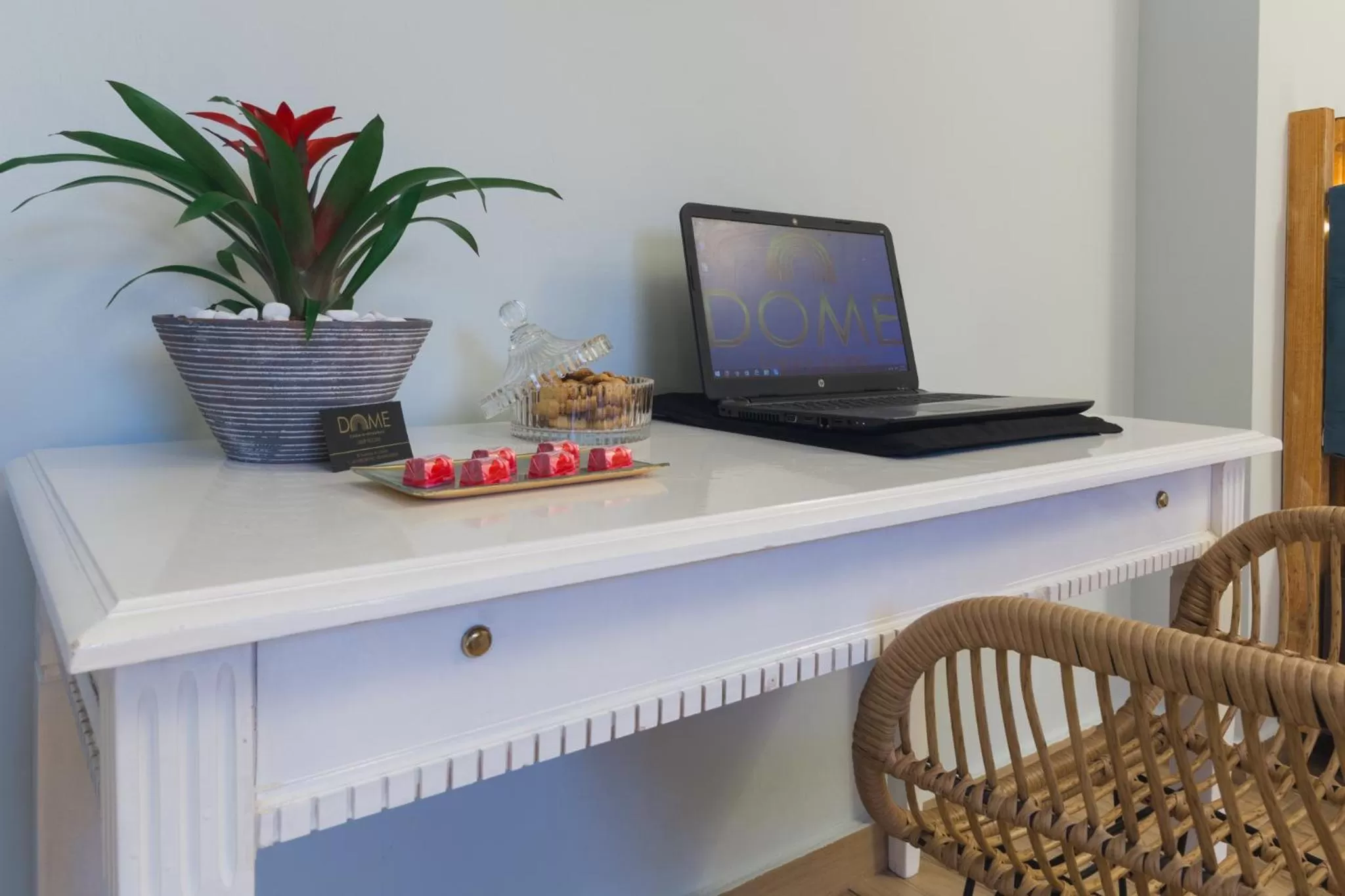 Business facilities in Dome Rooms Downtown