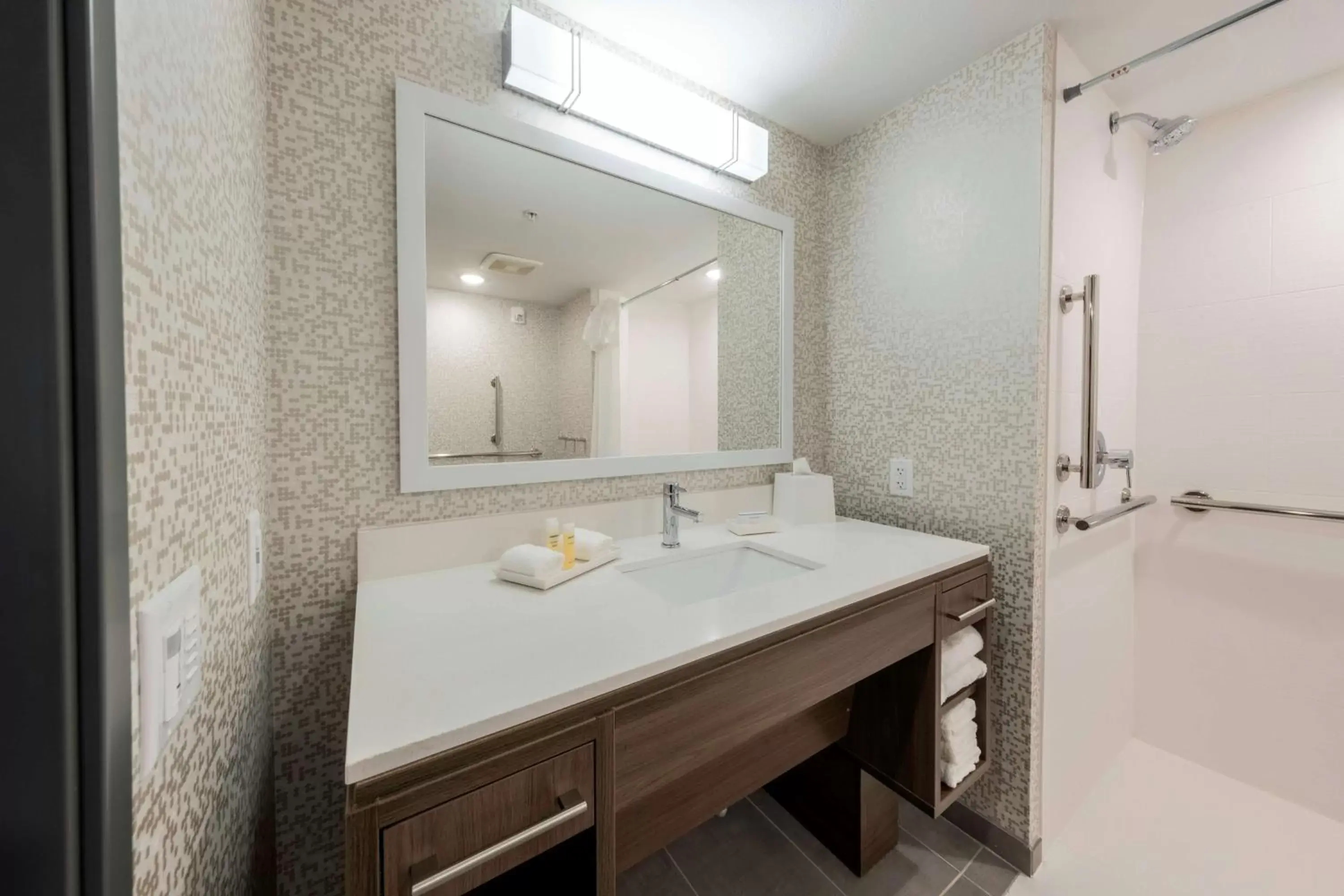 Bathroom in Home2 Suites By Hilton Portland Hillsboro