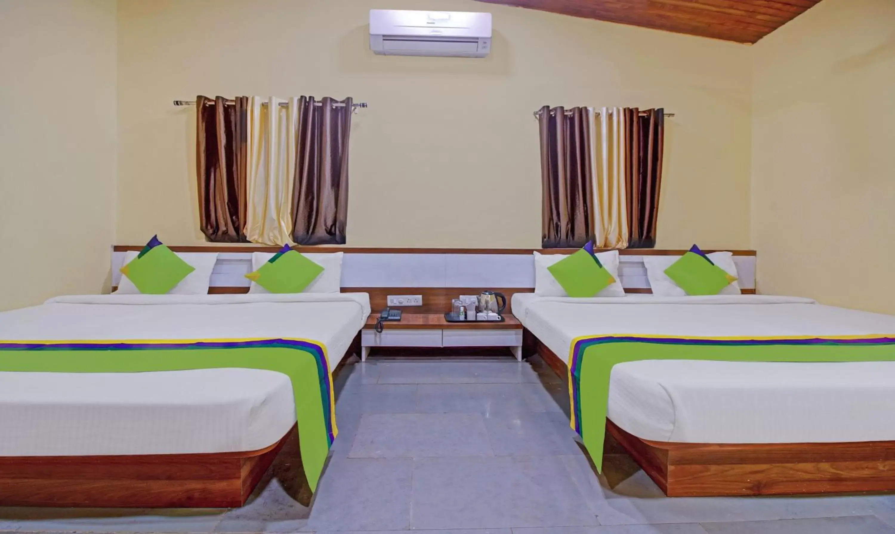 Superior Double Room in Treebo Trend Shalimar In The Forest Matheran Superior Double Room in Treebo Trend Shalimar In The Forest Matheran