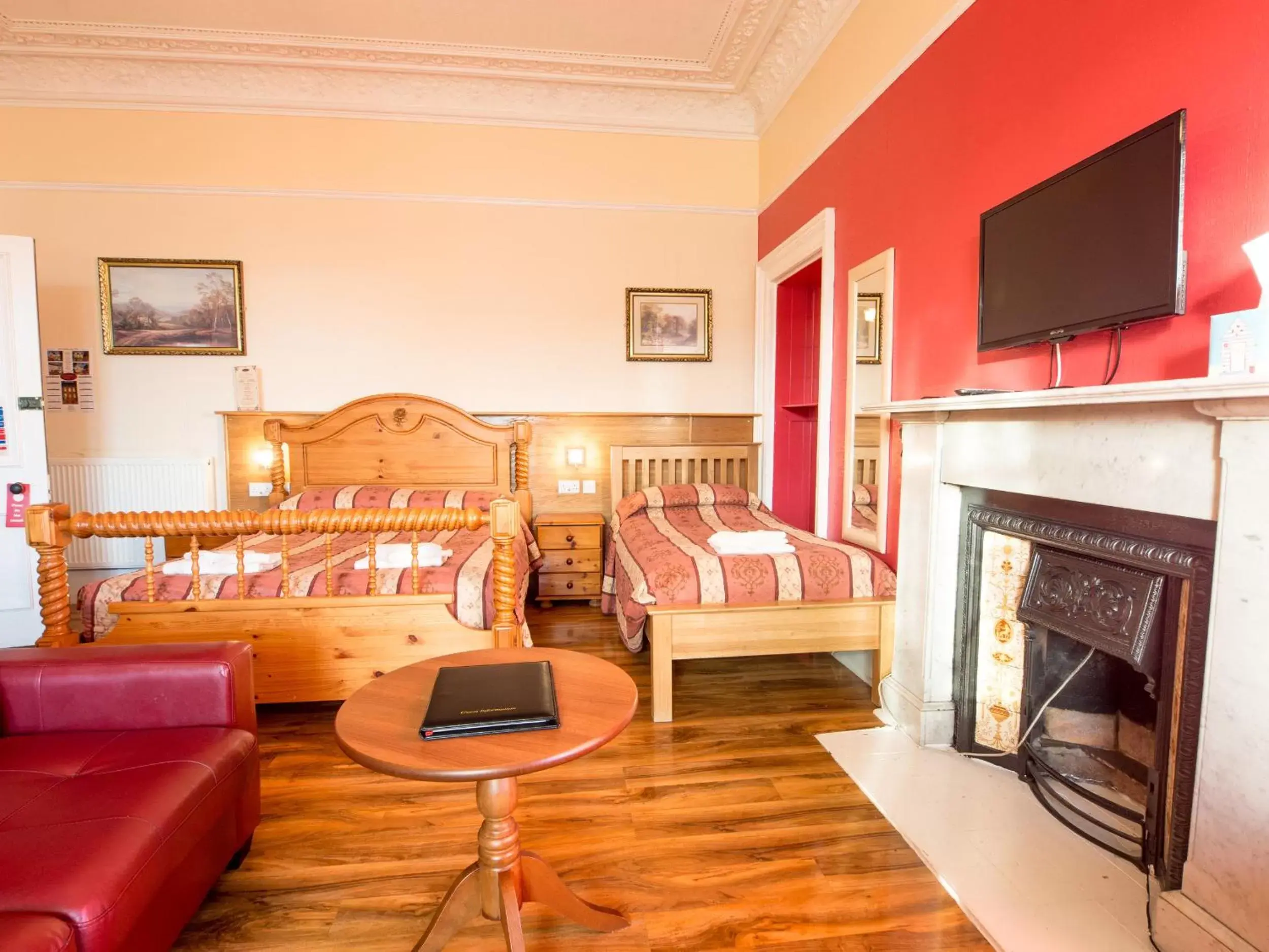 Bedroom in Corstorphine Lodge Hotel