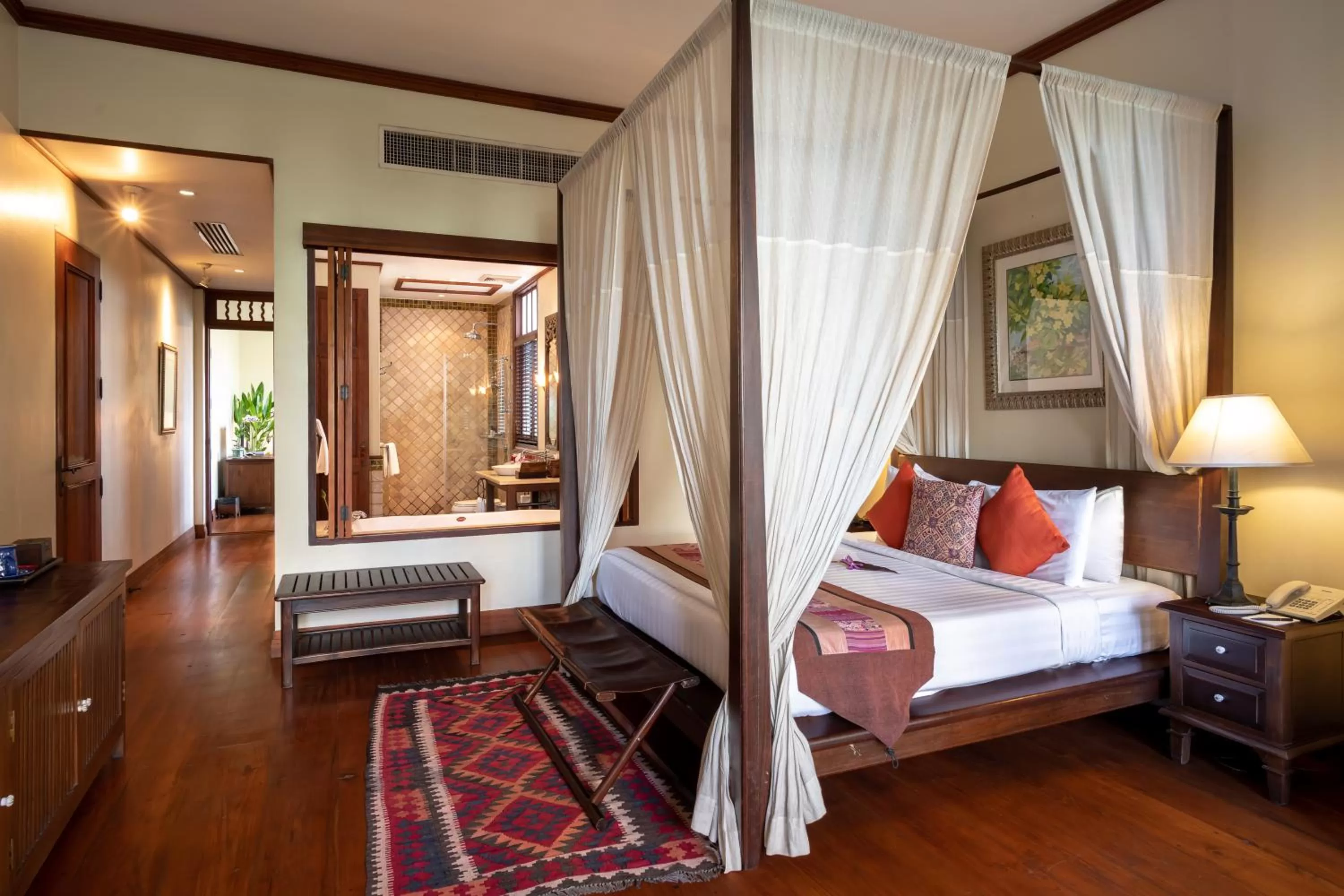 Bed in Ariyasom Villa