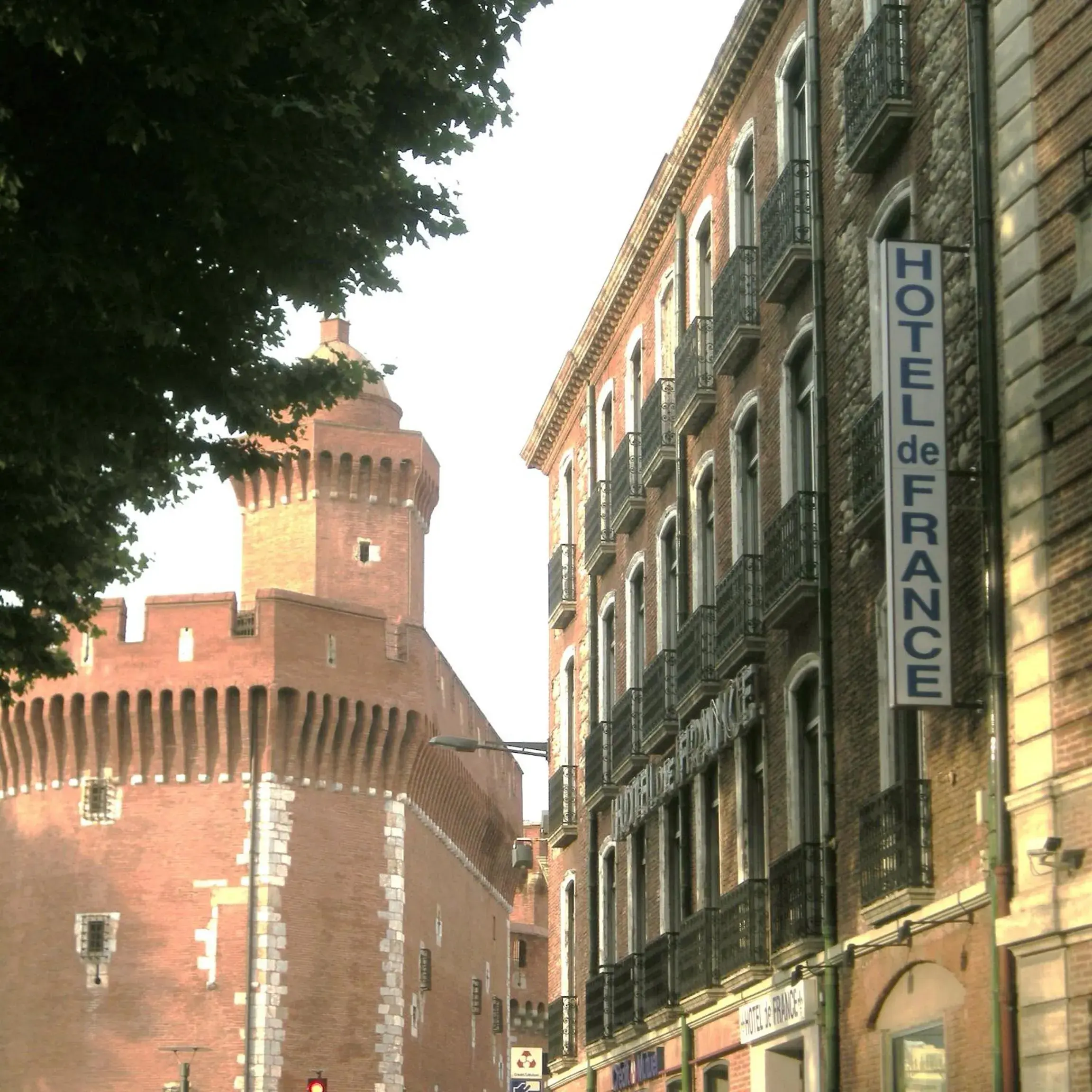 Facade/entrance in Hotel De France