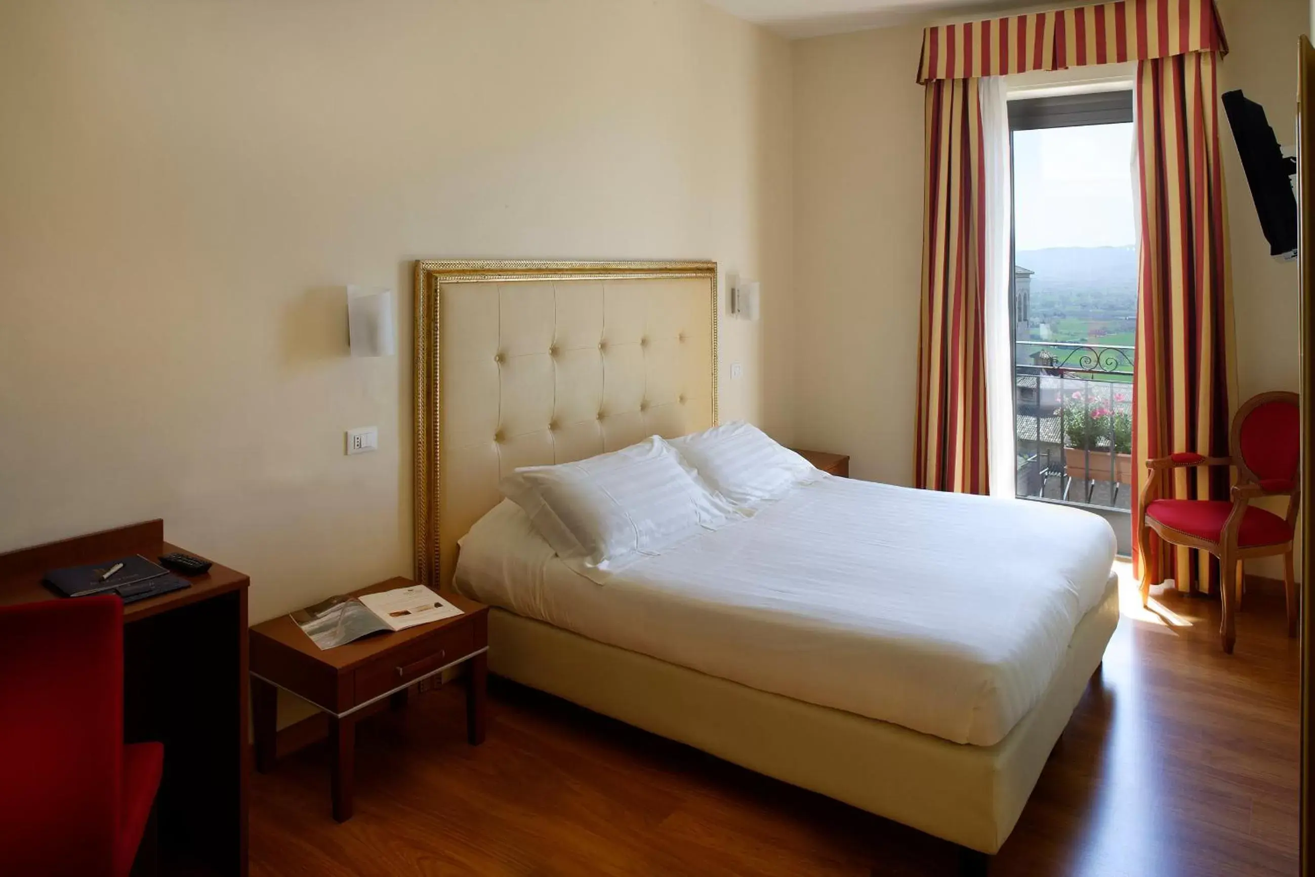 Bedroom, Bed in Giotto Hotel & Spa