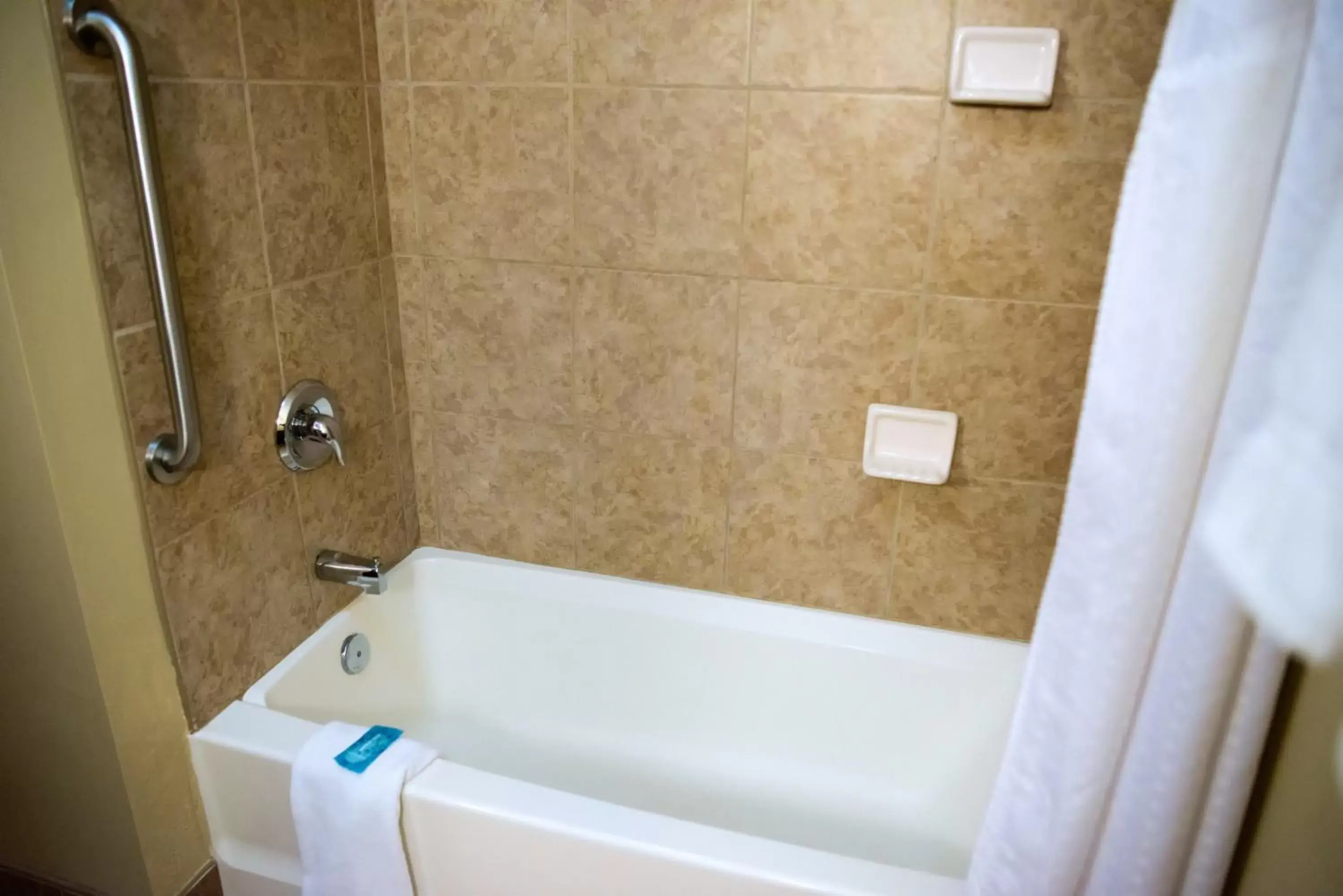 Standard Room with Two Queen Beds in Holiday Inn Express Devils Lake by IHG Standard Room with Two Queen Beds in Holiday Inn Express Devils Lake by IHG